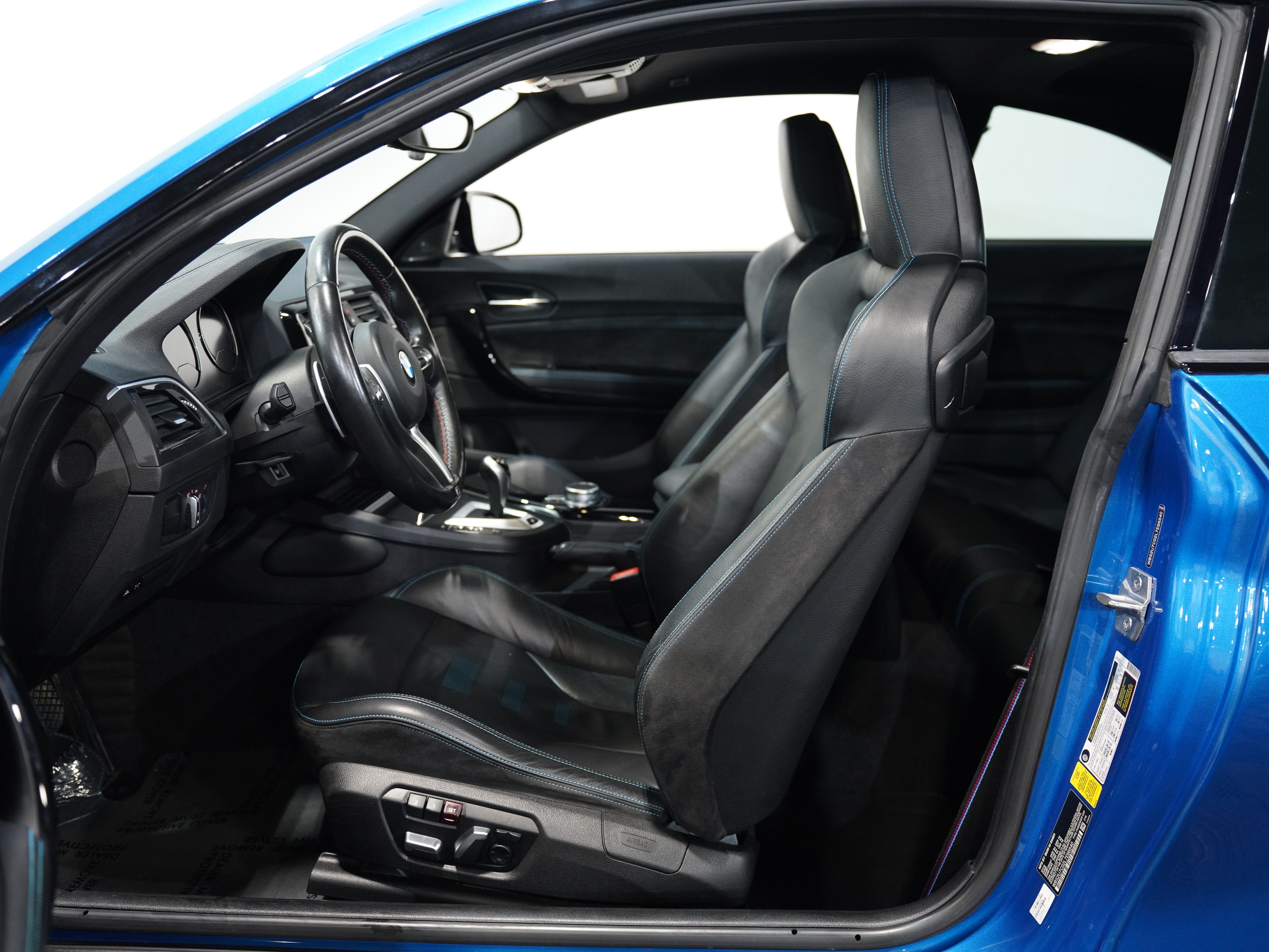 2020 BMW M2 Image 29