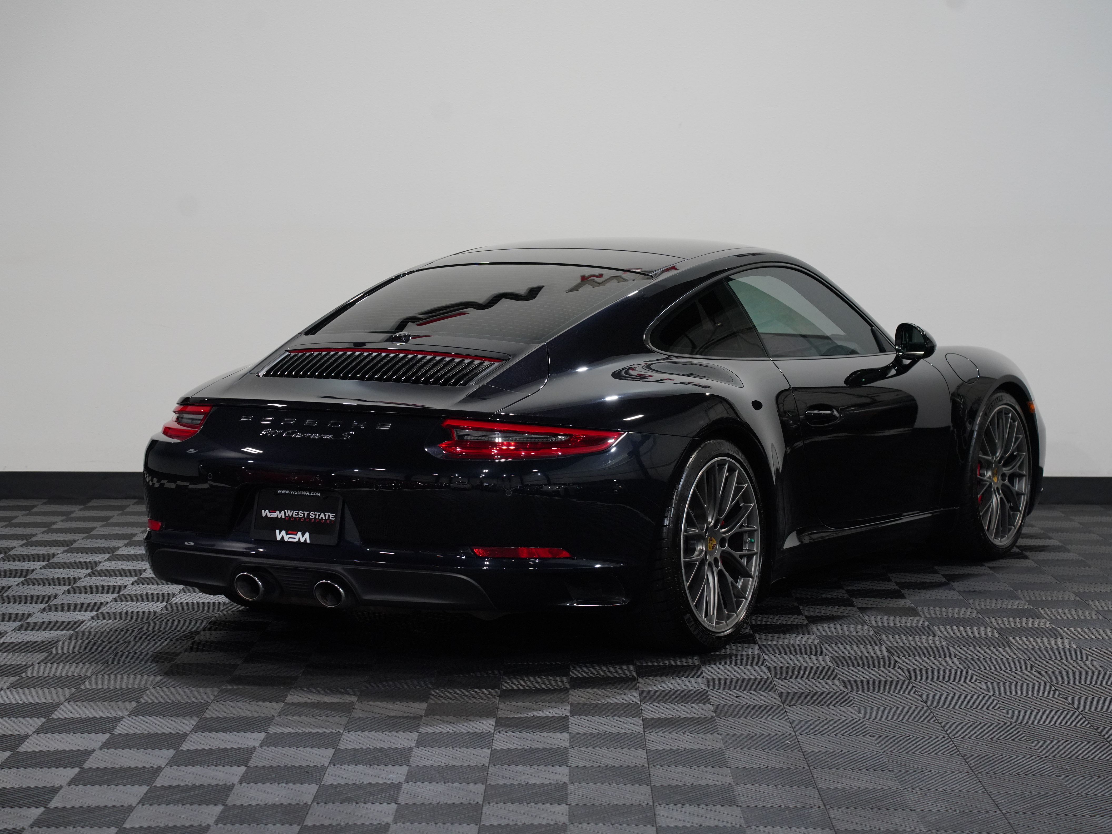 BLACK, 2017 PORSCHE 911 Image 6