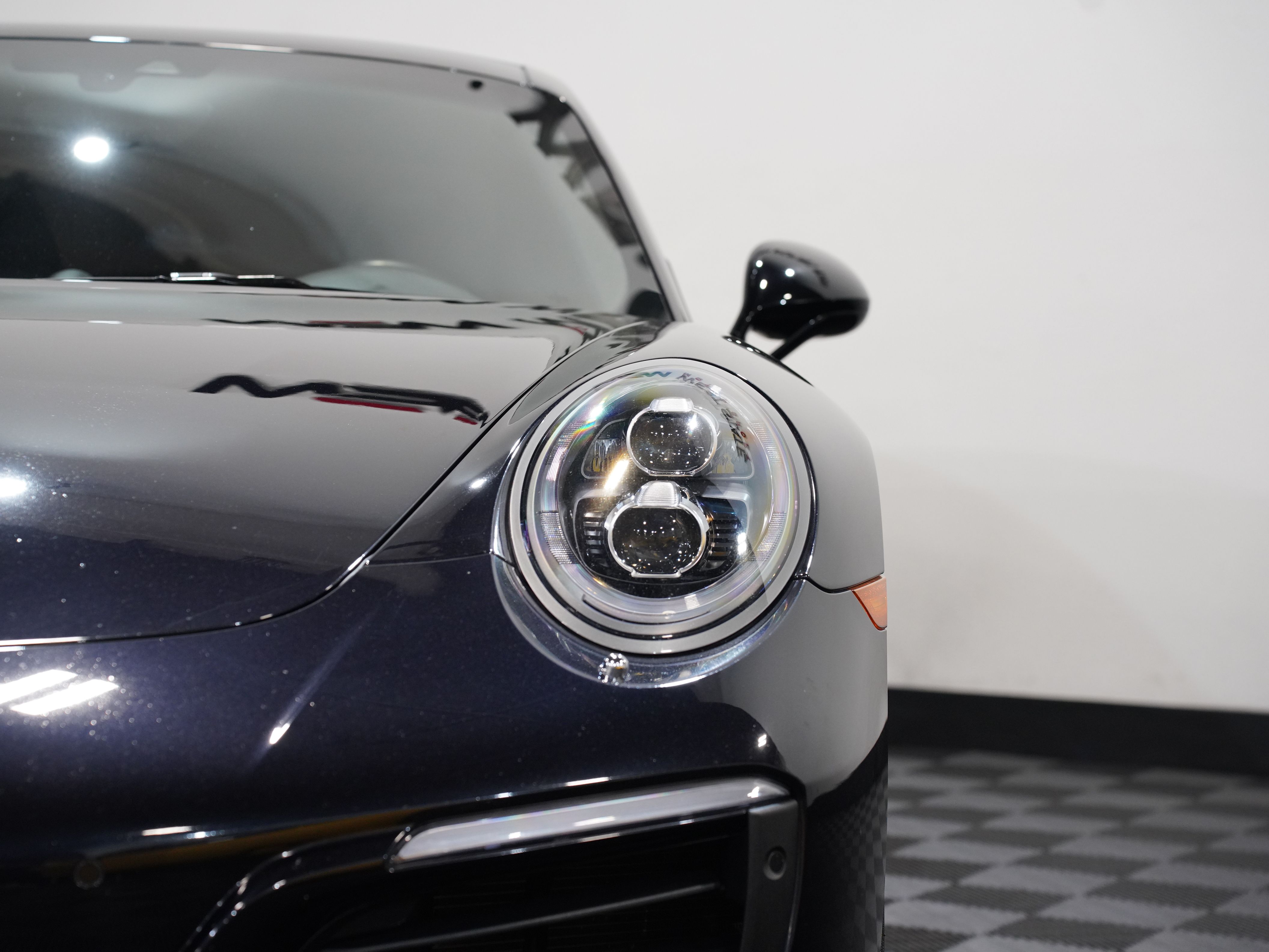 BLACK, 2017 PORSCHE 911 Image 10