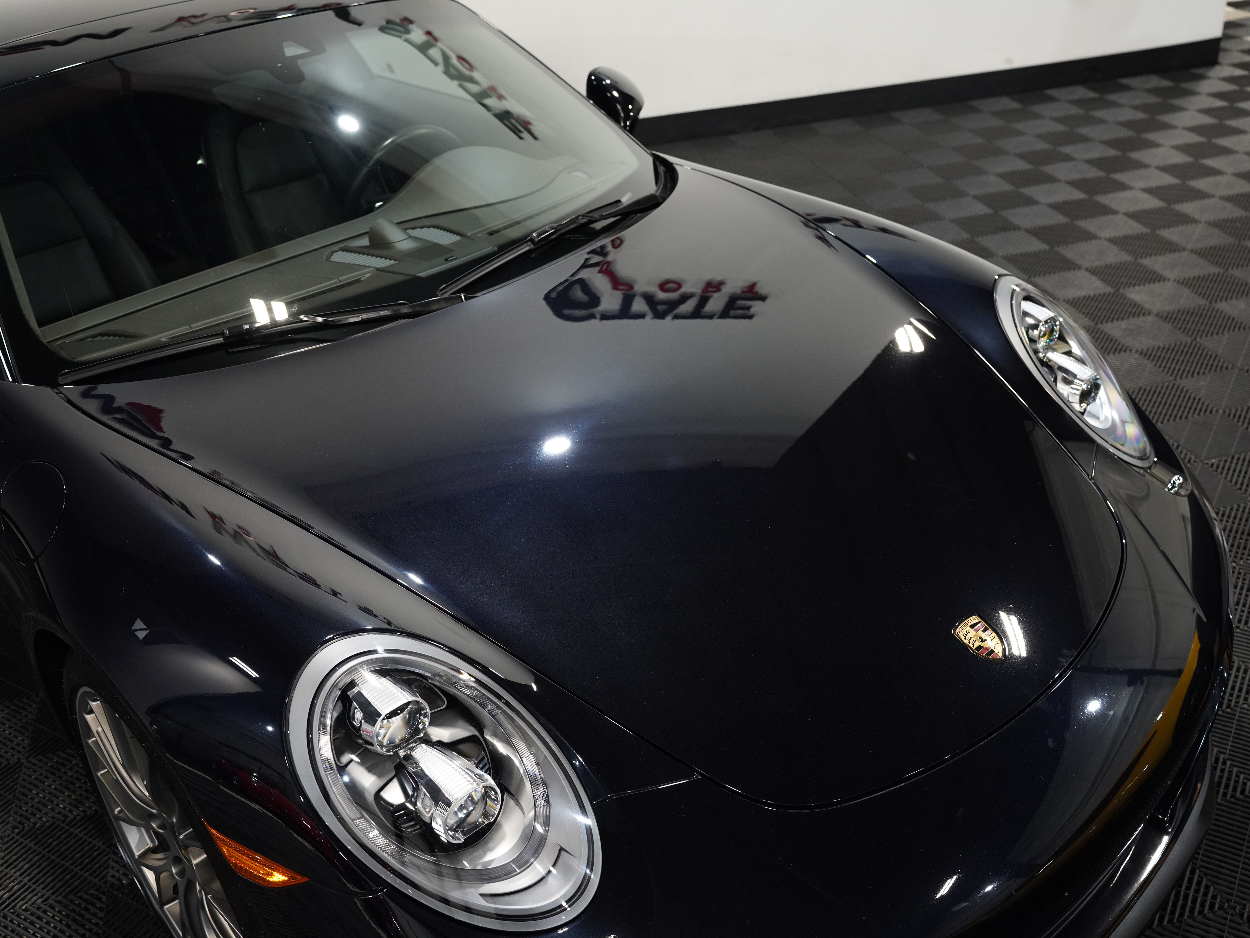 BLACK, 2017 PORSCHE 911 Image 12