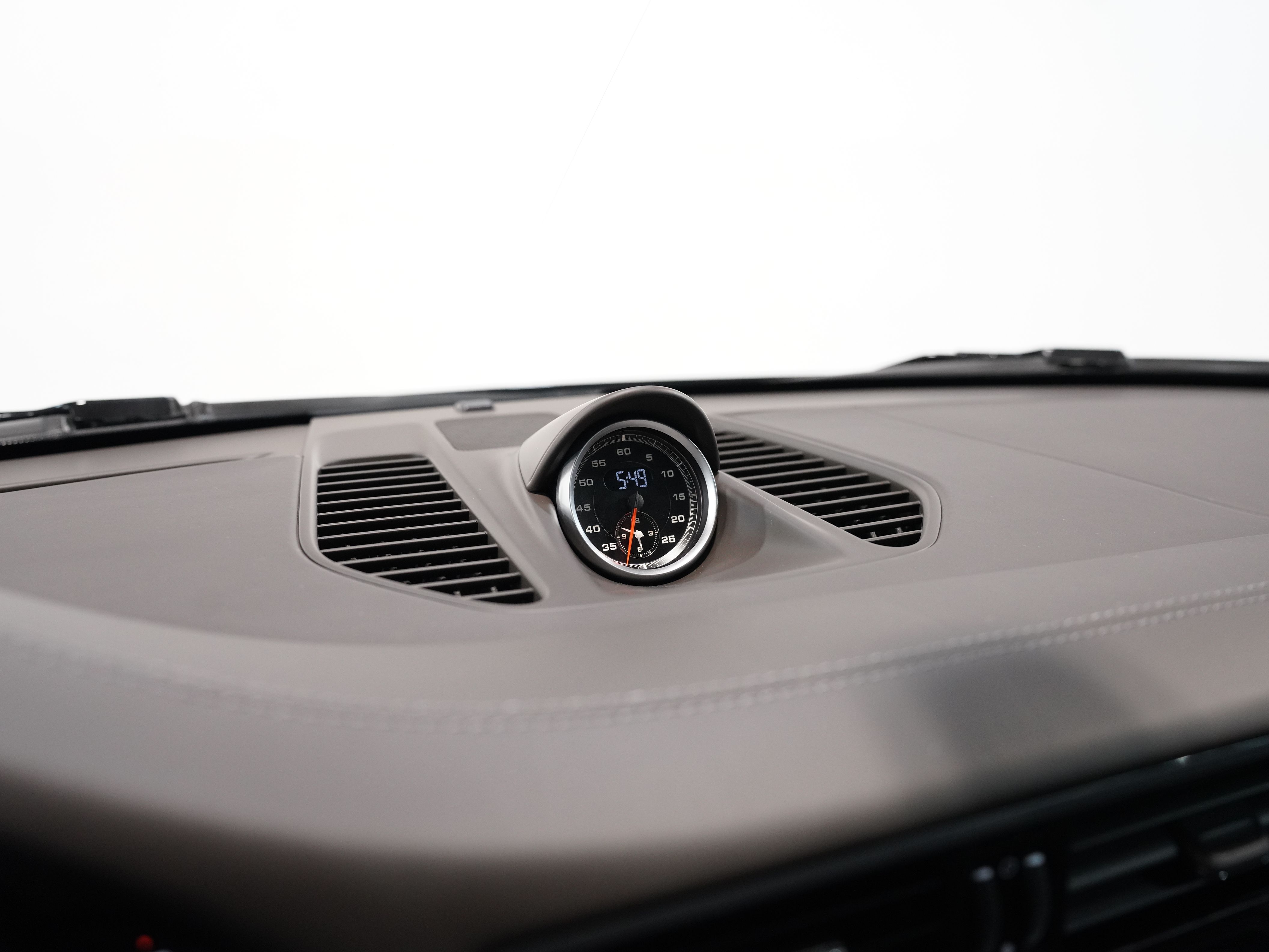 BLACK, 2017 PORSCHE 911 Image 35