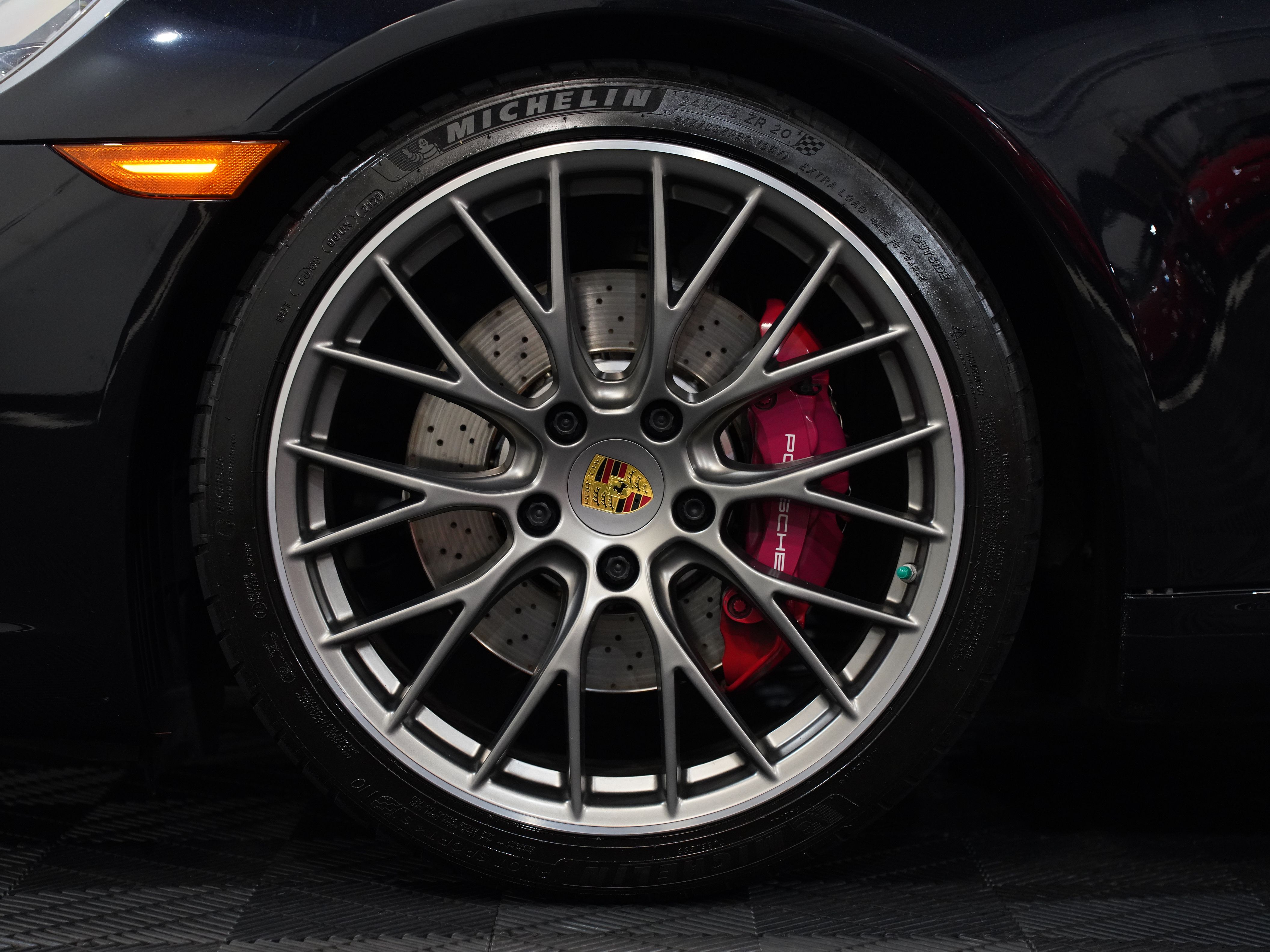 BLACK, 2017 PORSCHE 911 Image 48