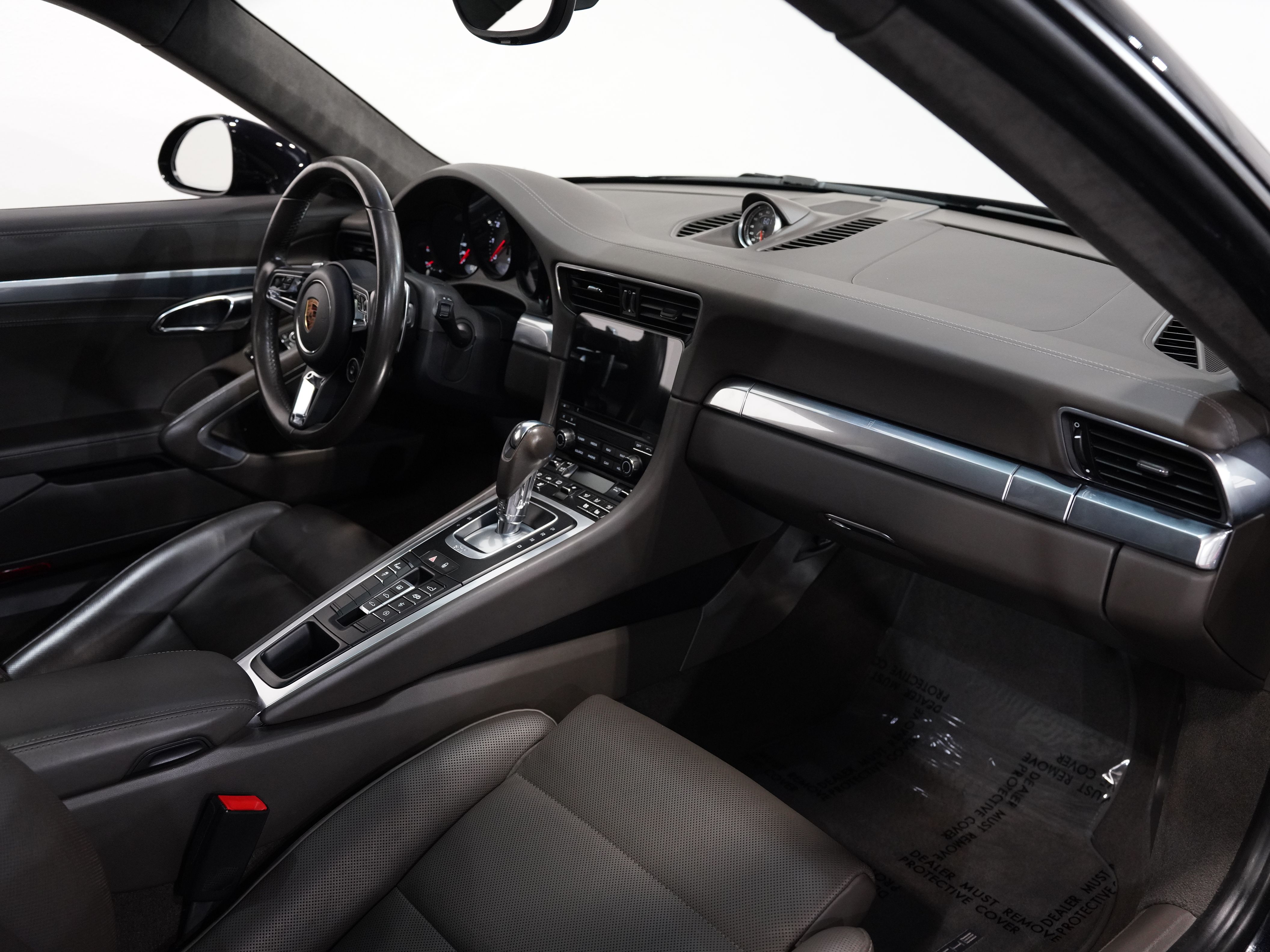 BLACK, 2017 PORSCHE 911 Image 30