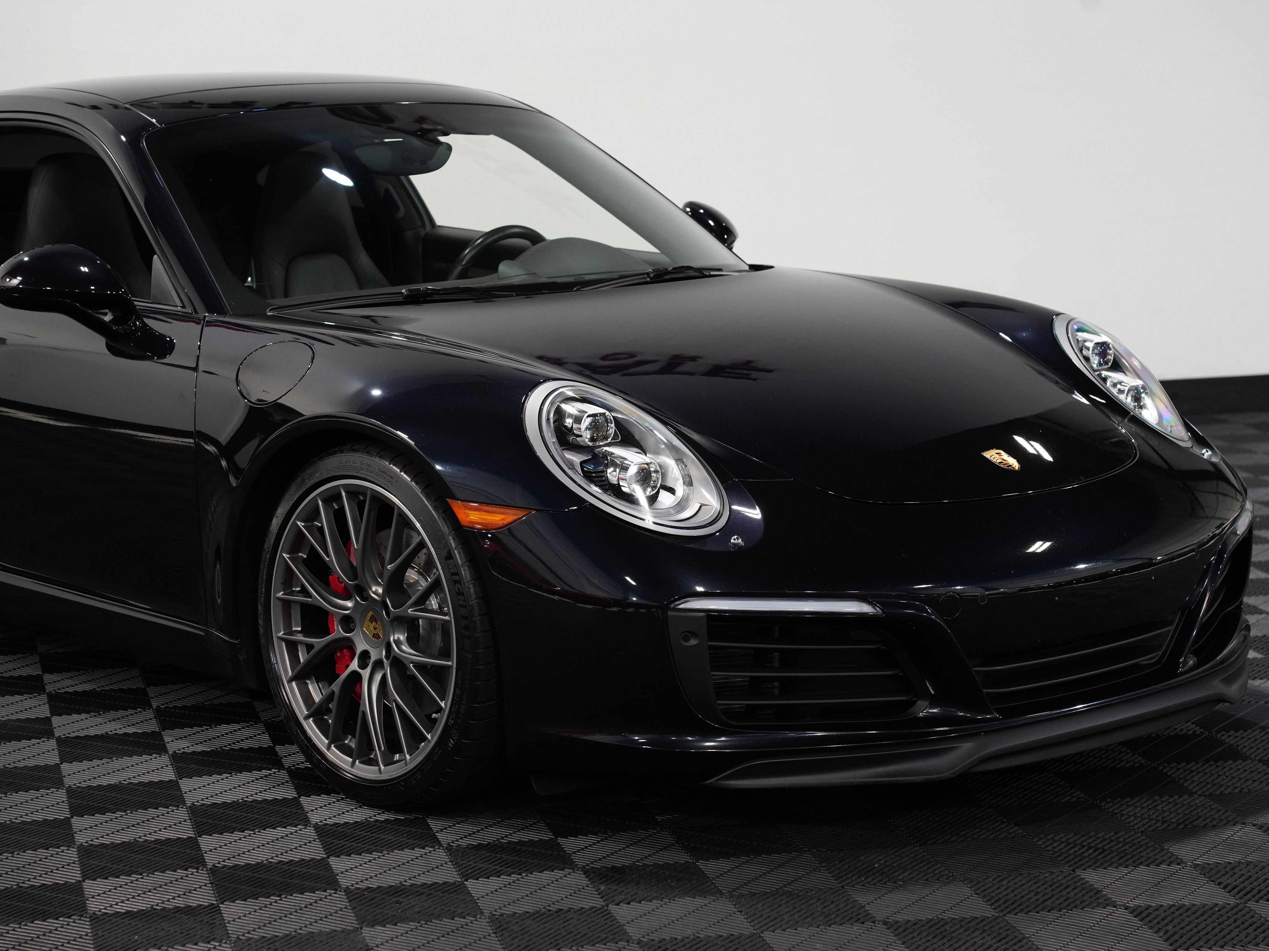 BLACK, 2017 PORSCHE 911 Image 9