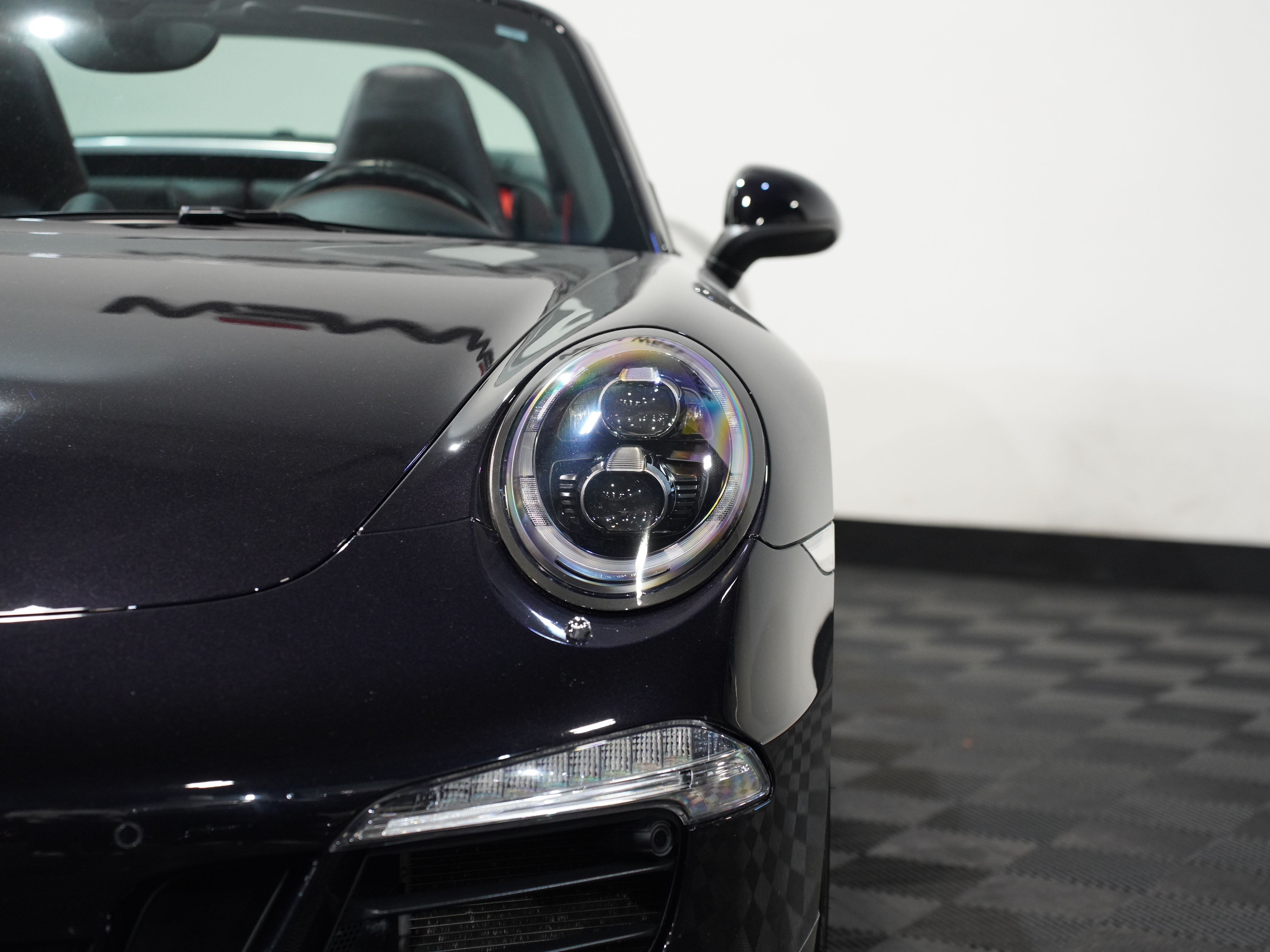 BLACK, 2016 PORSCHE 911 Image 11