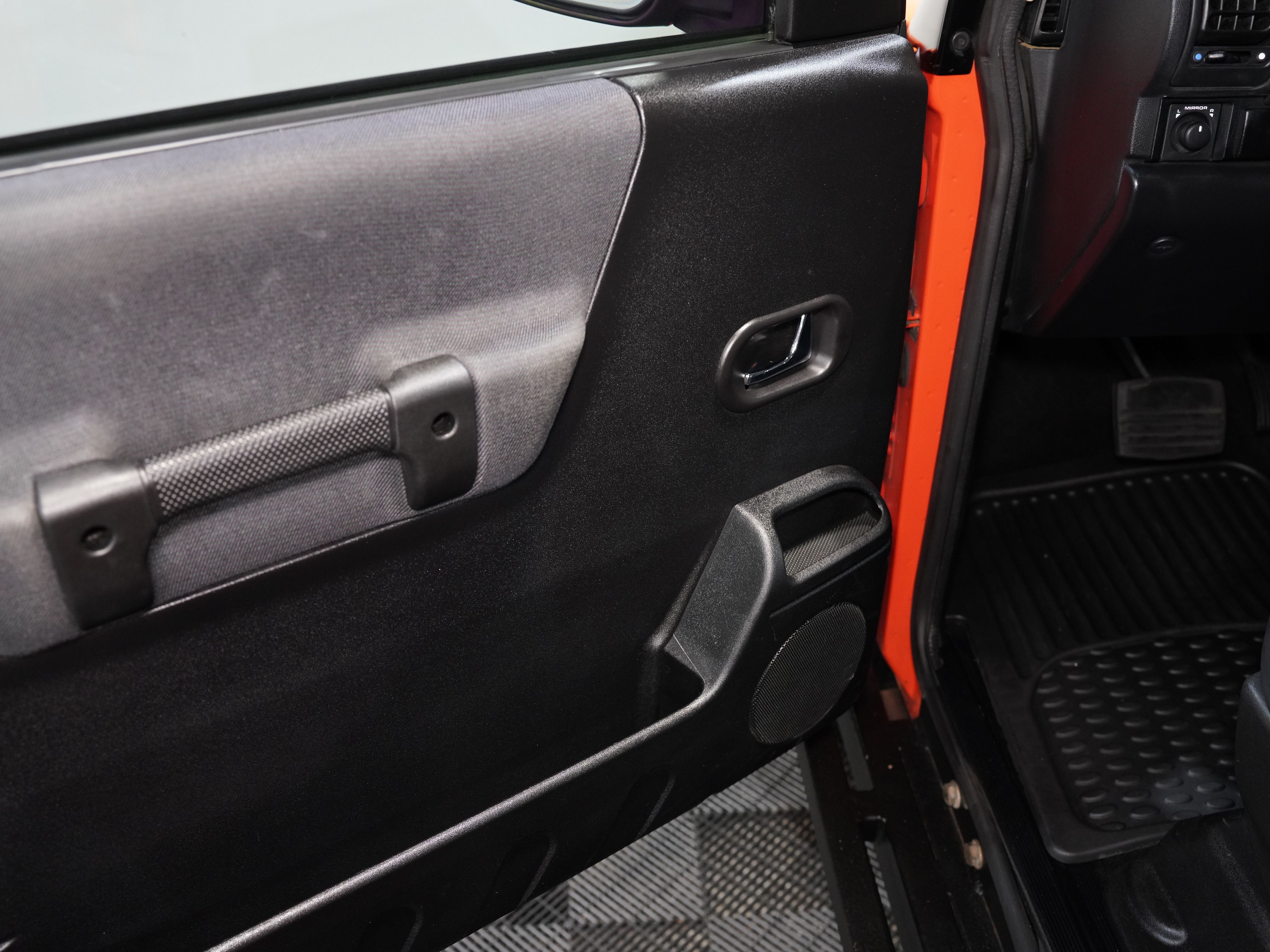 2003 LAND ROVER DISCOVERY Image 25