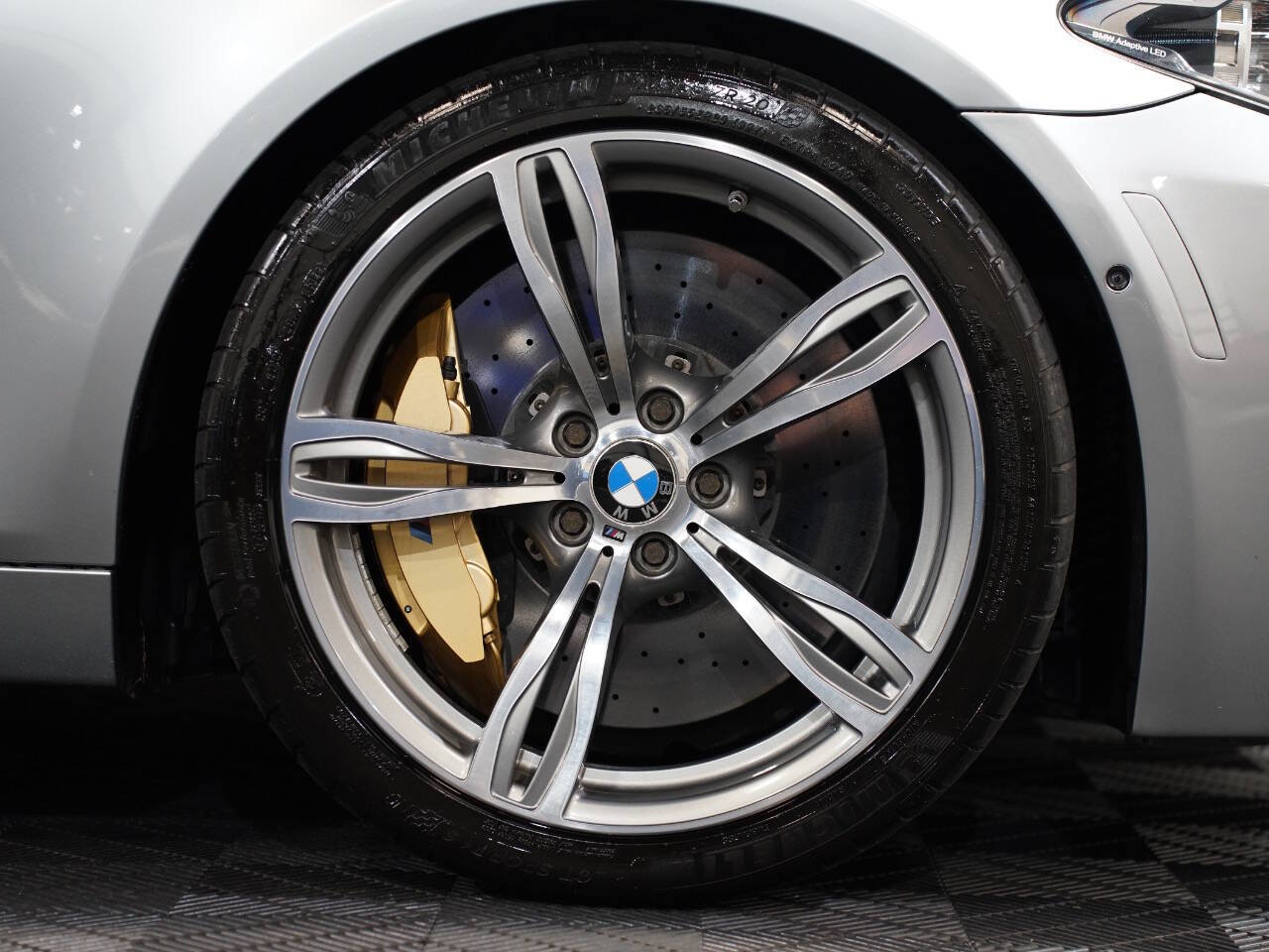 PURE METAL SILVER, 2016 BMW M5 Image 60
