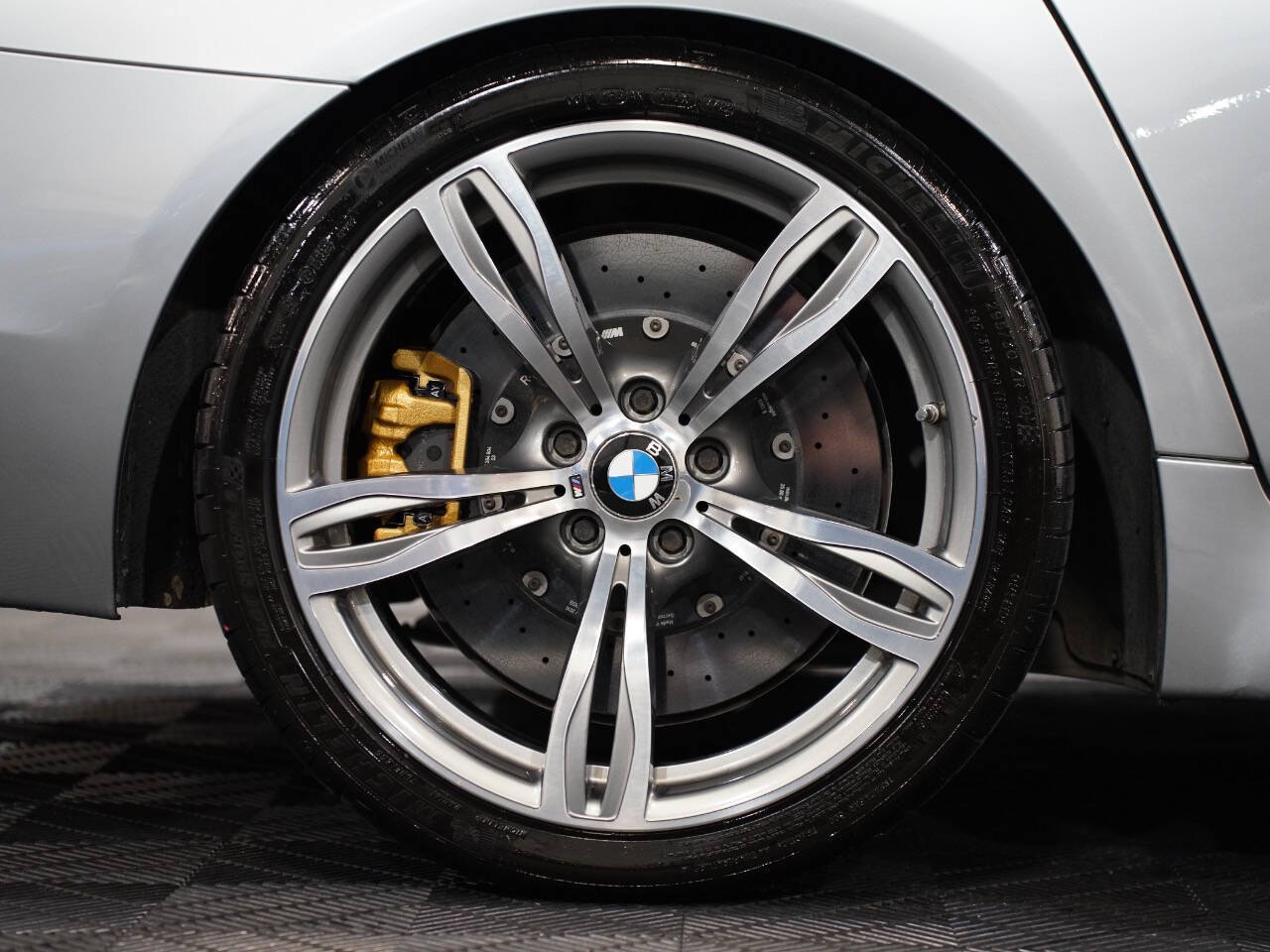 PURE METAL SILVER, 2016 BMW M5 Image 59