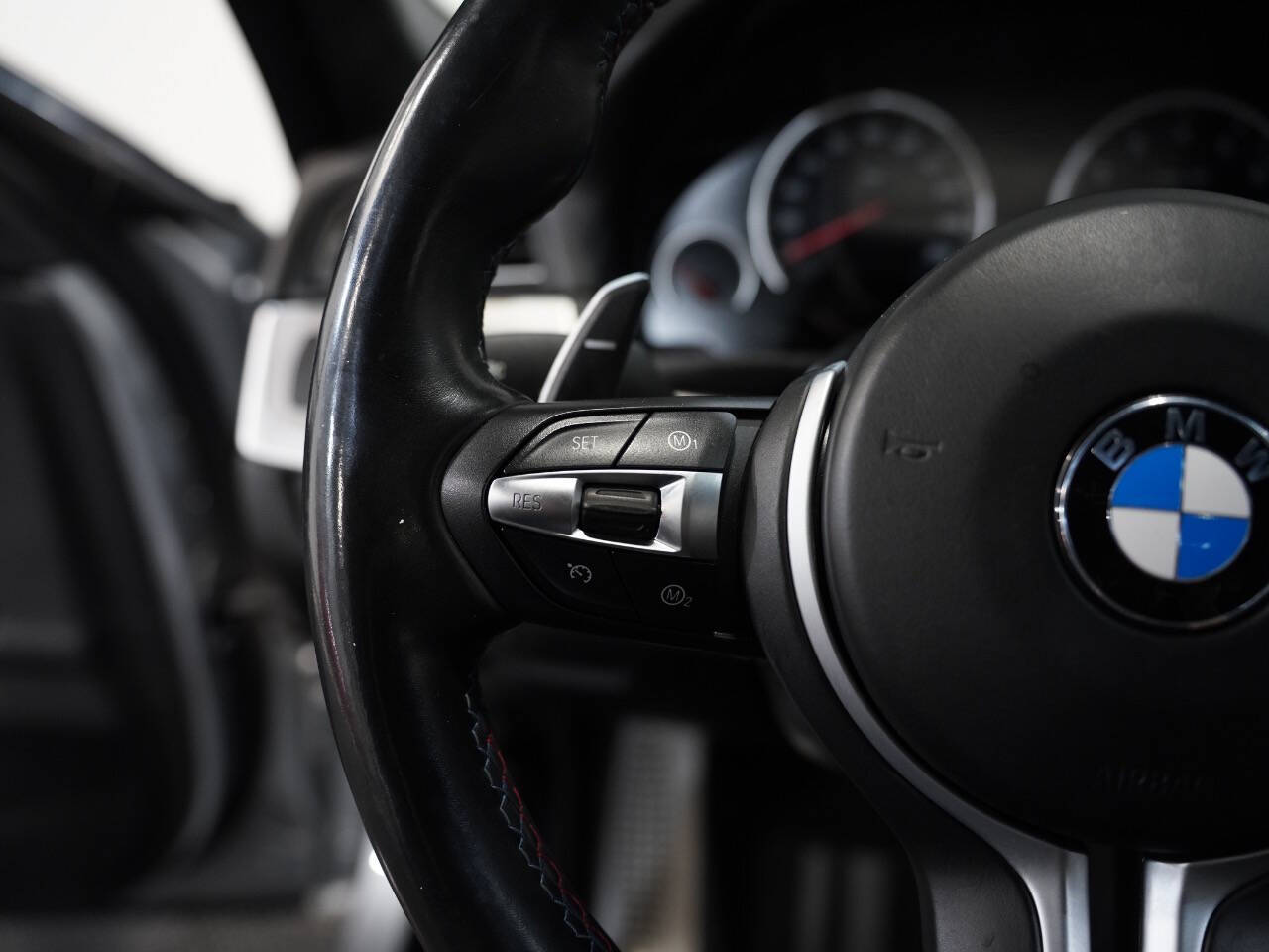 PURE METAL SILVER, 2016 BMW M5 Image 44