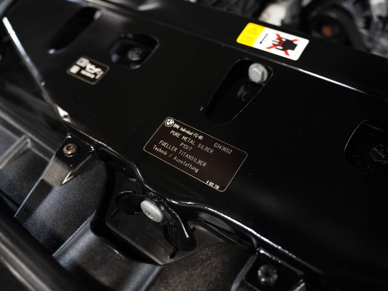 PURE METAL SILVER, 2016 BMW M5 Image 55