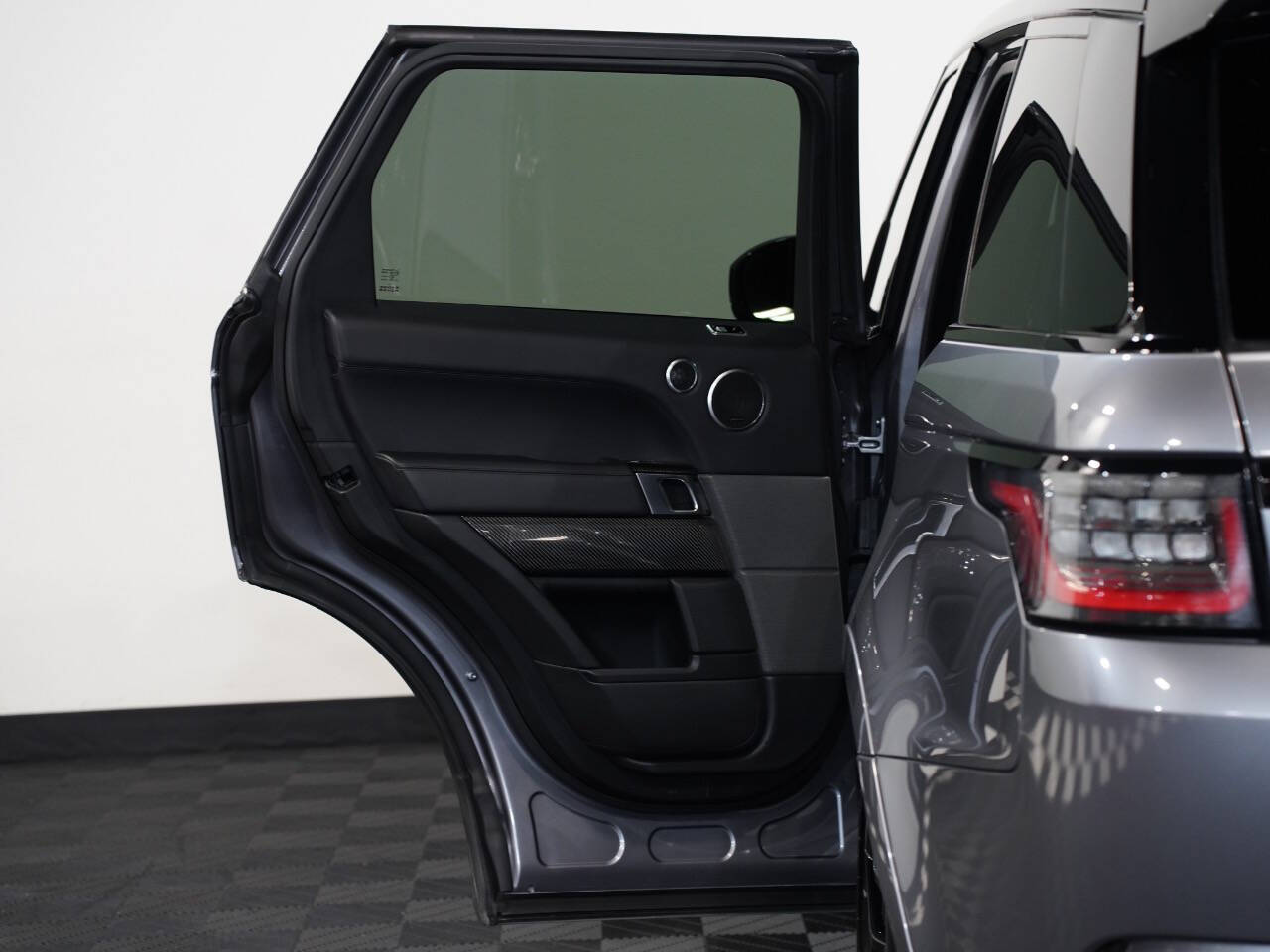 EIGER GREY METALLIC, 2020 LAND ROVER RANGE ROVER SPORT Image 28