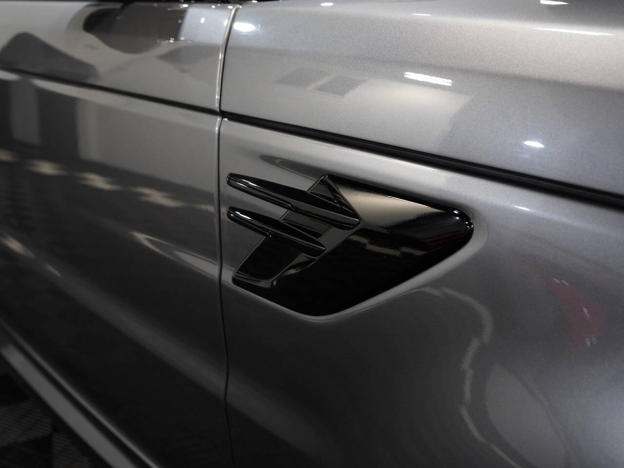 EIGER GREY METALLIC, 2020 LAND ROVER RANGE ROVER SPORT Image 14