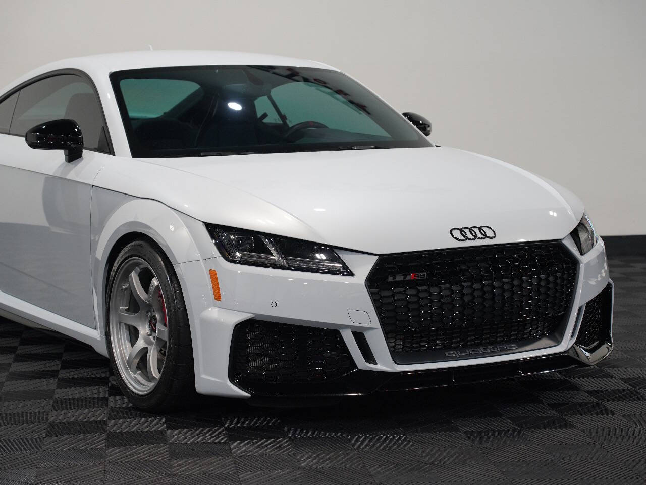 SUZUKA GREY, 2020 AUDI TT Image 9