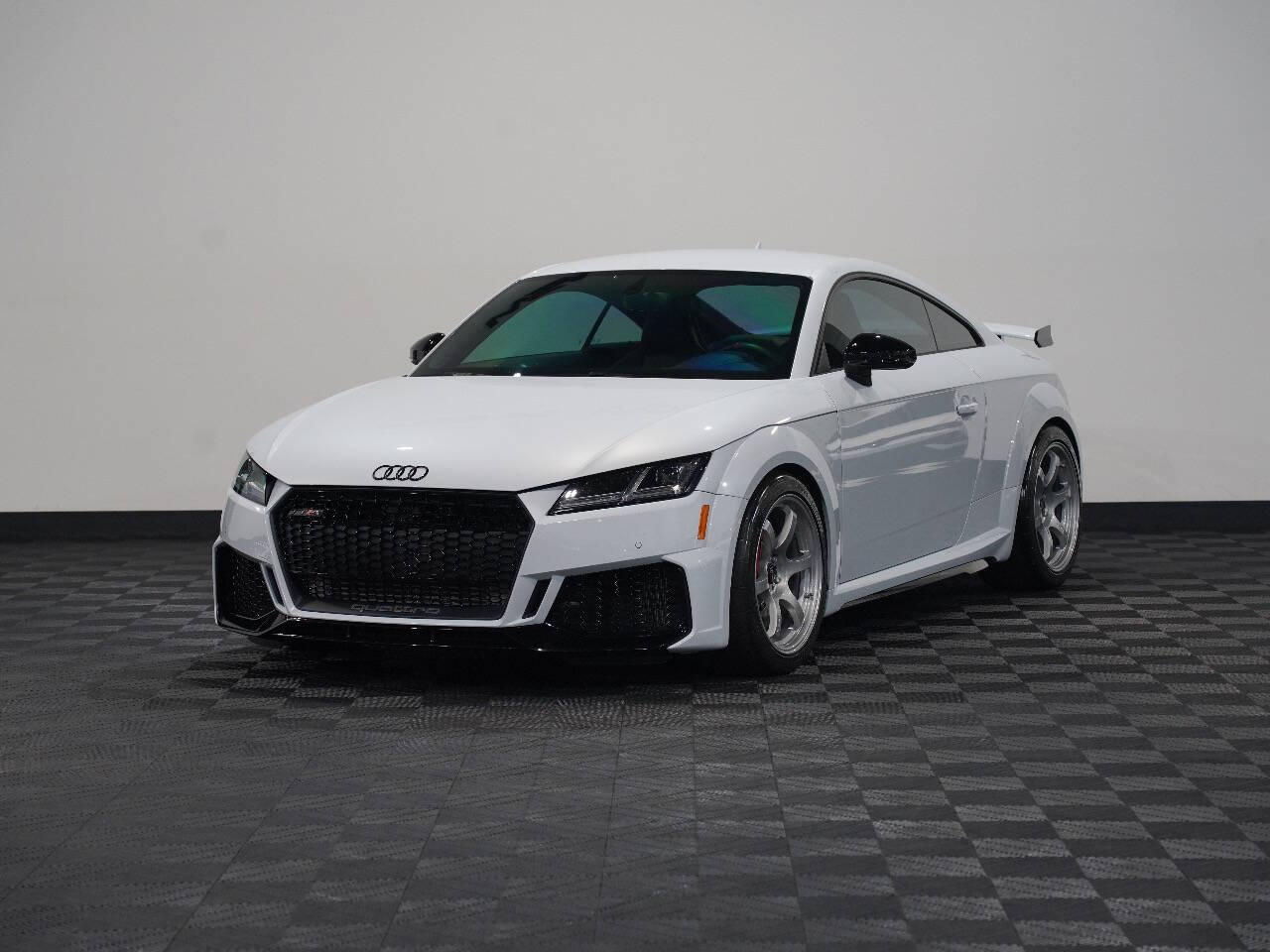 SUZUKA GREY, 2020 AUDI TT Image 3