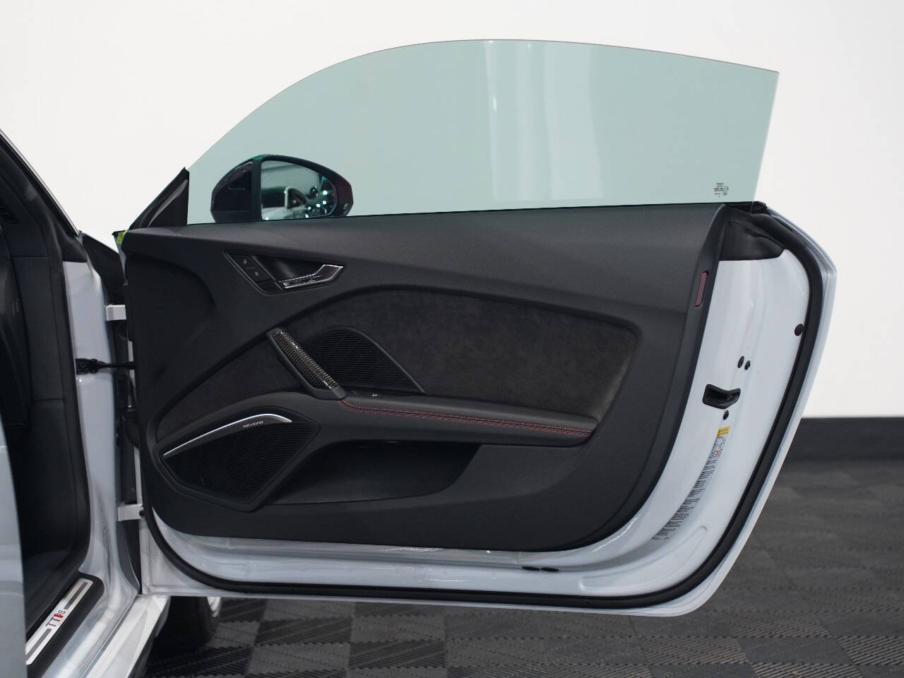 SUZUKA GREY, 2020 AUDI TT Image 24