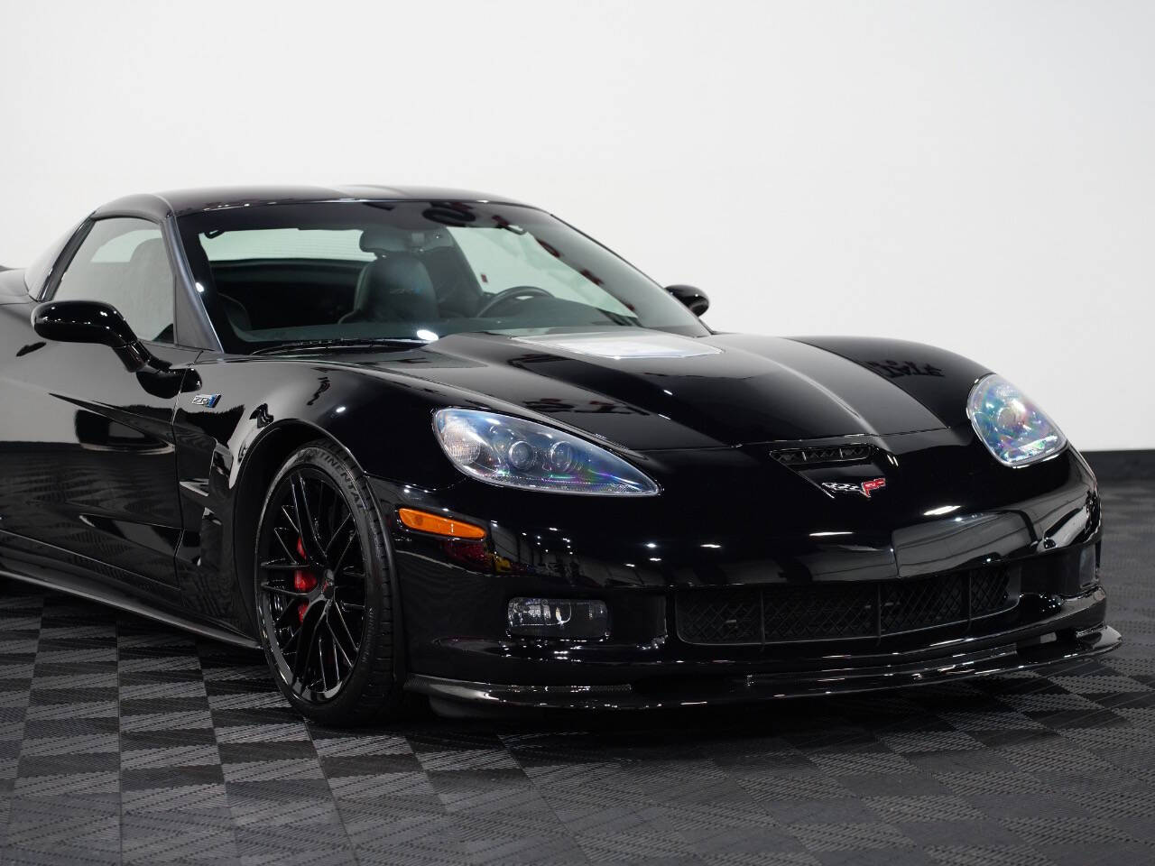 BLACK, 2013 CHEVROLET CORVETTE Image 6