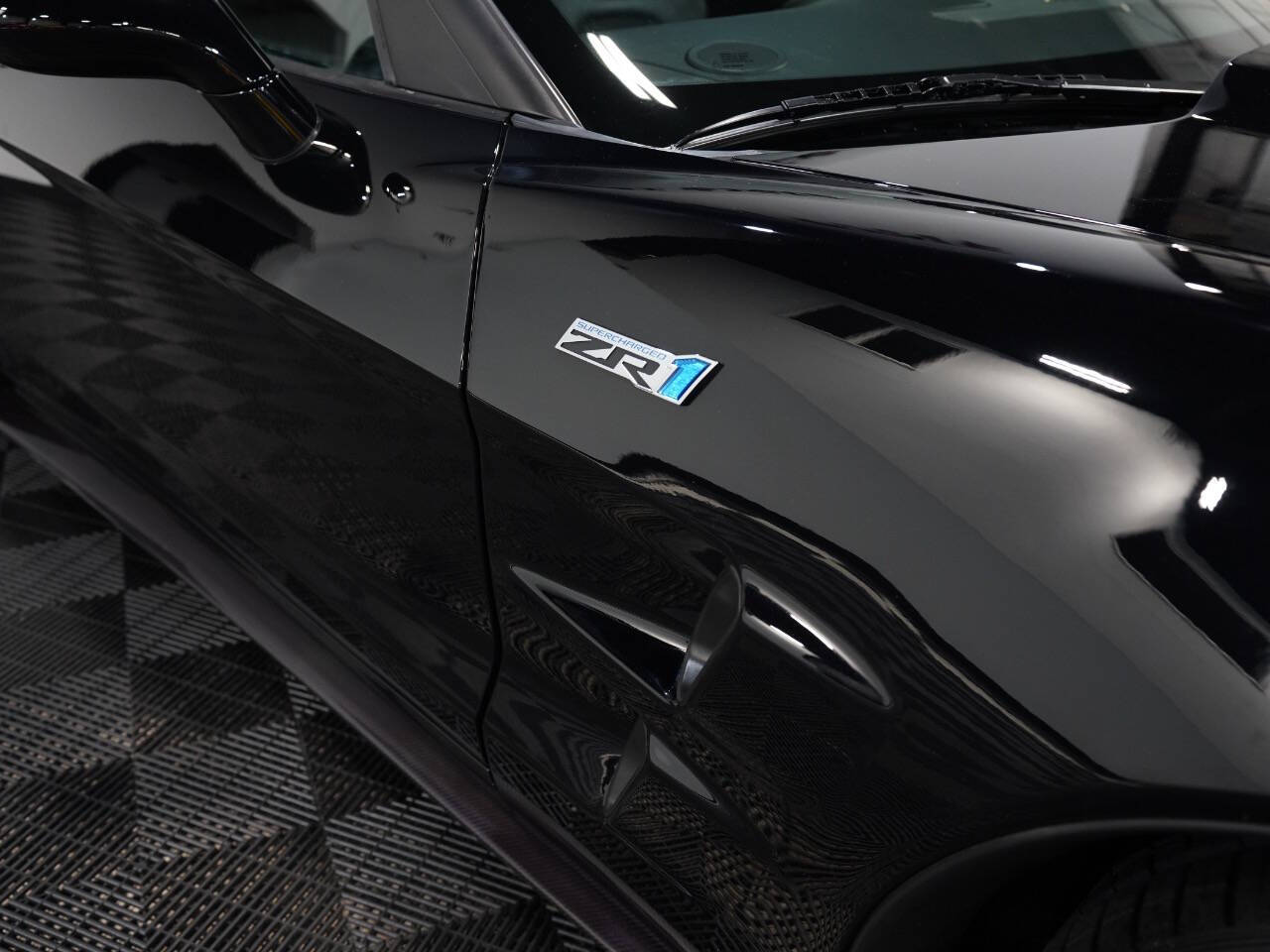 BLACK, 2013 CHEVROLET CORVETTE Image 12