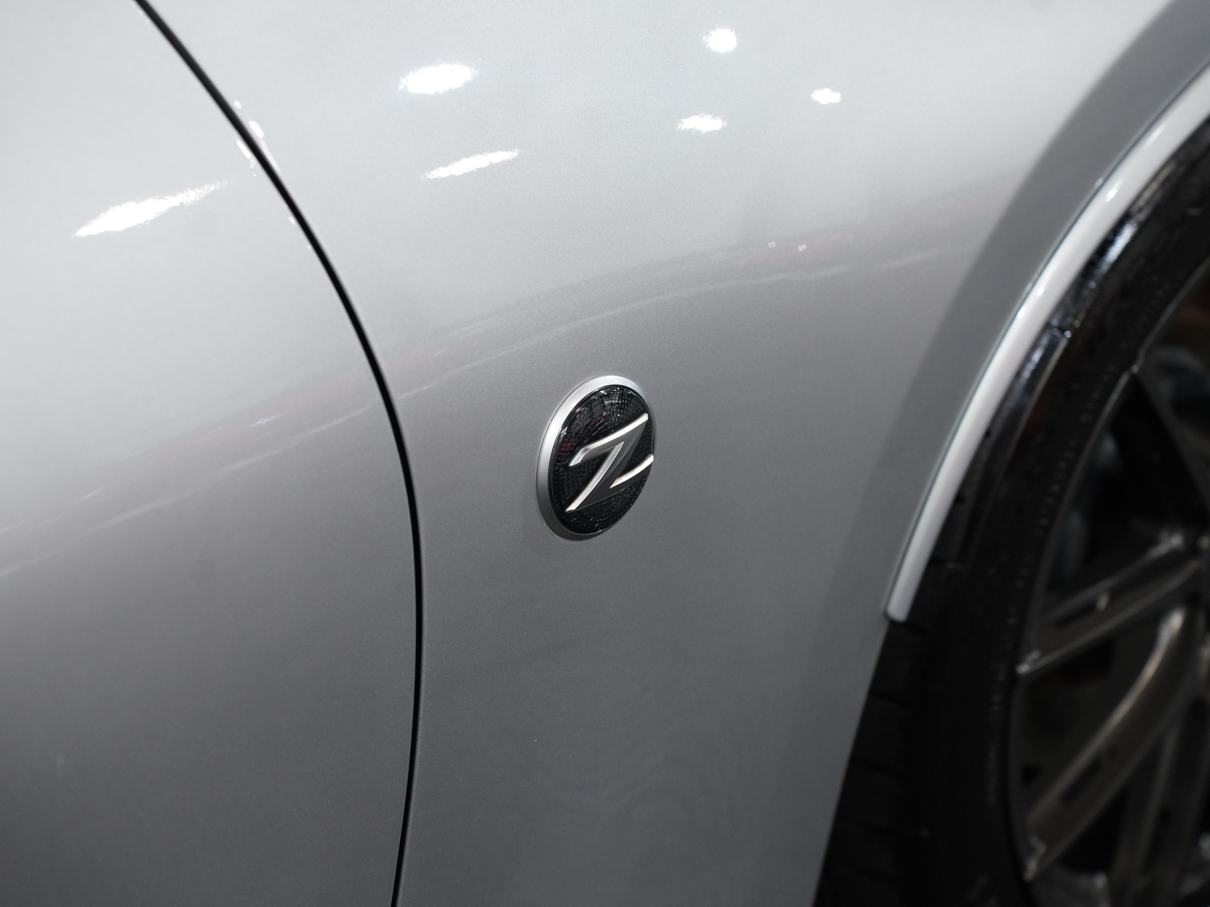 SILVER, 2016 NISSAN 370Z Image 13