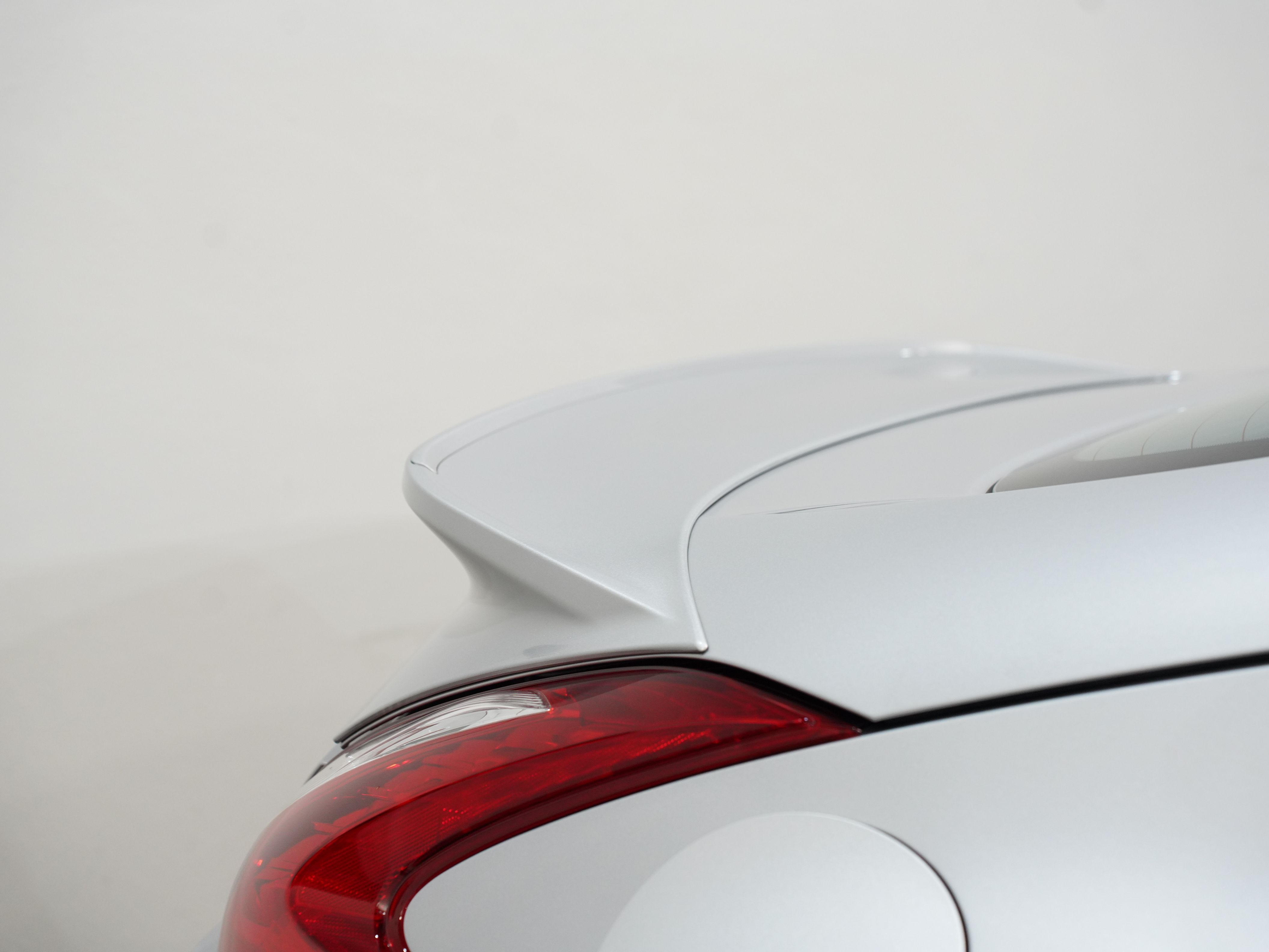 SILVER, 2016 NISSAN 370Z Image 15