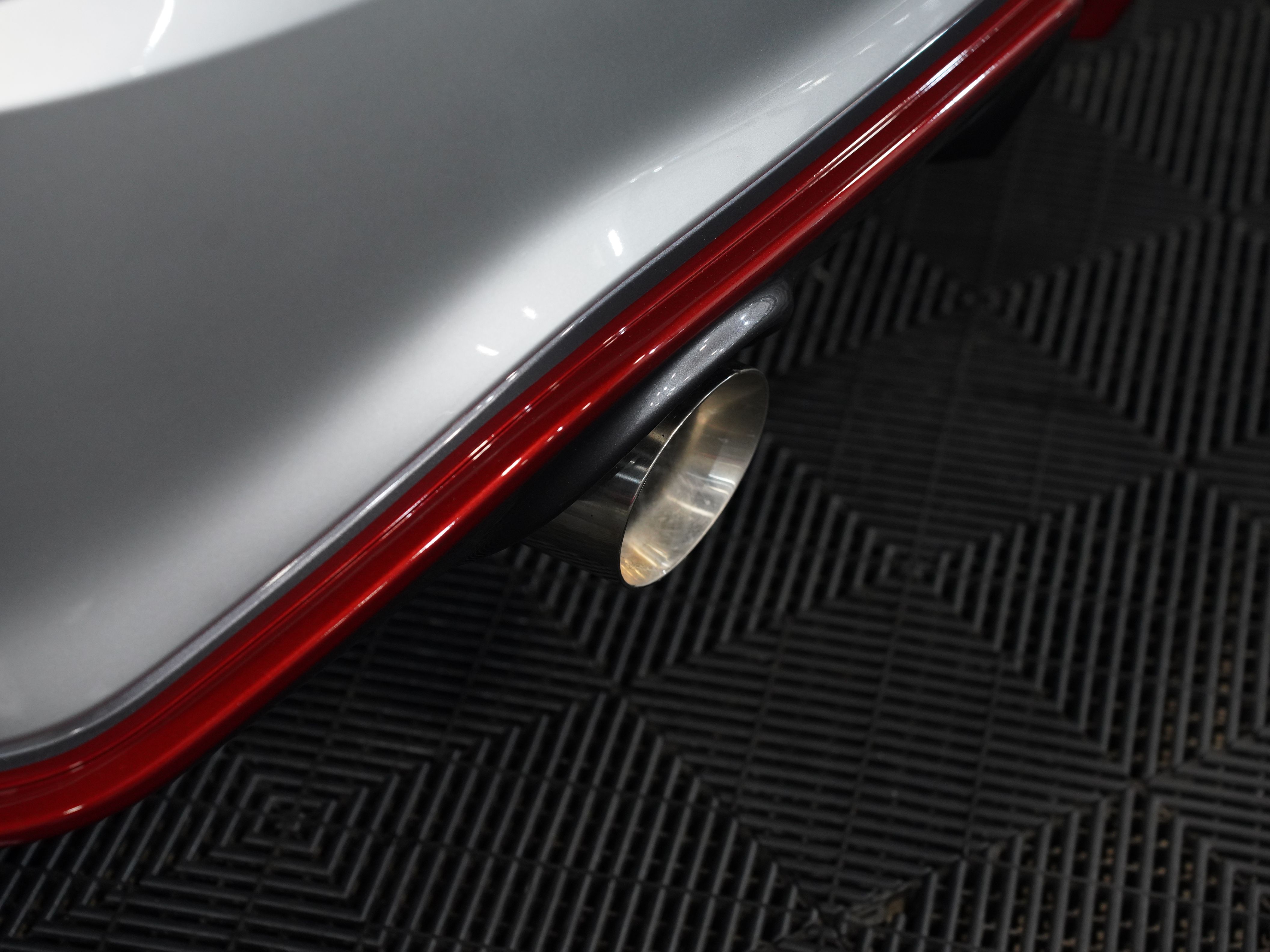 SILVER, 2016 NISSAN 370Z Image 18