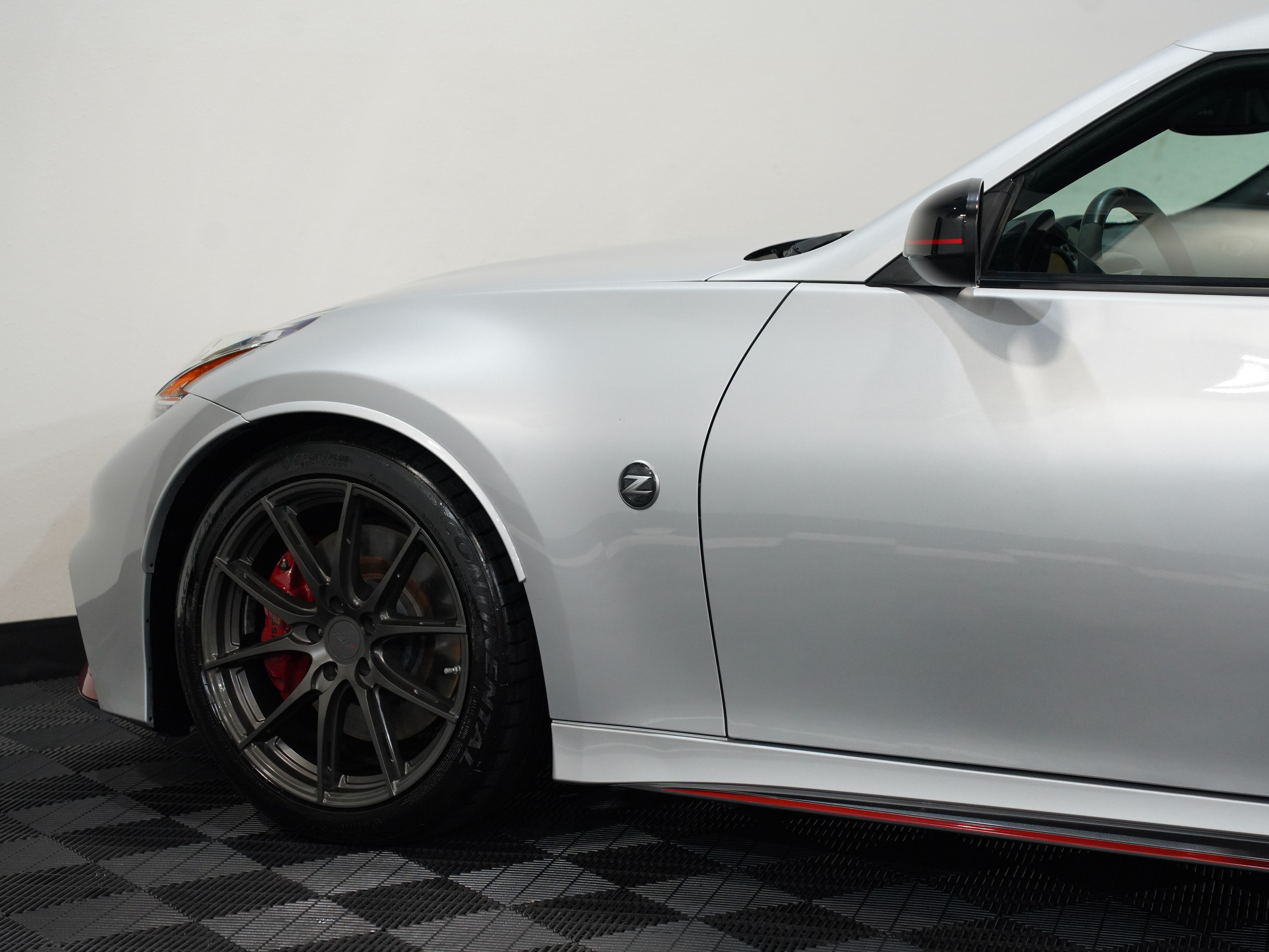 SILVER, 2016 NISSAN 370Z Image 20