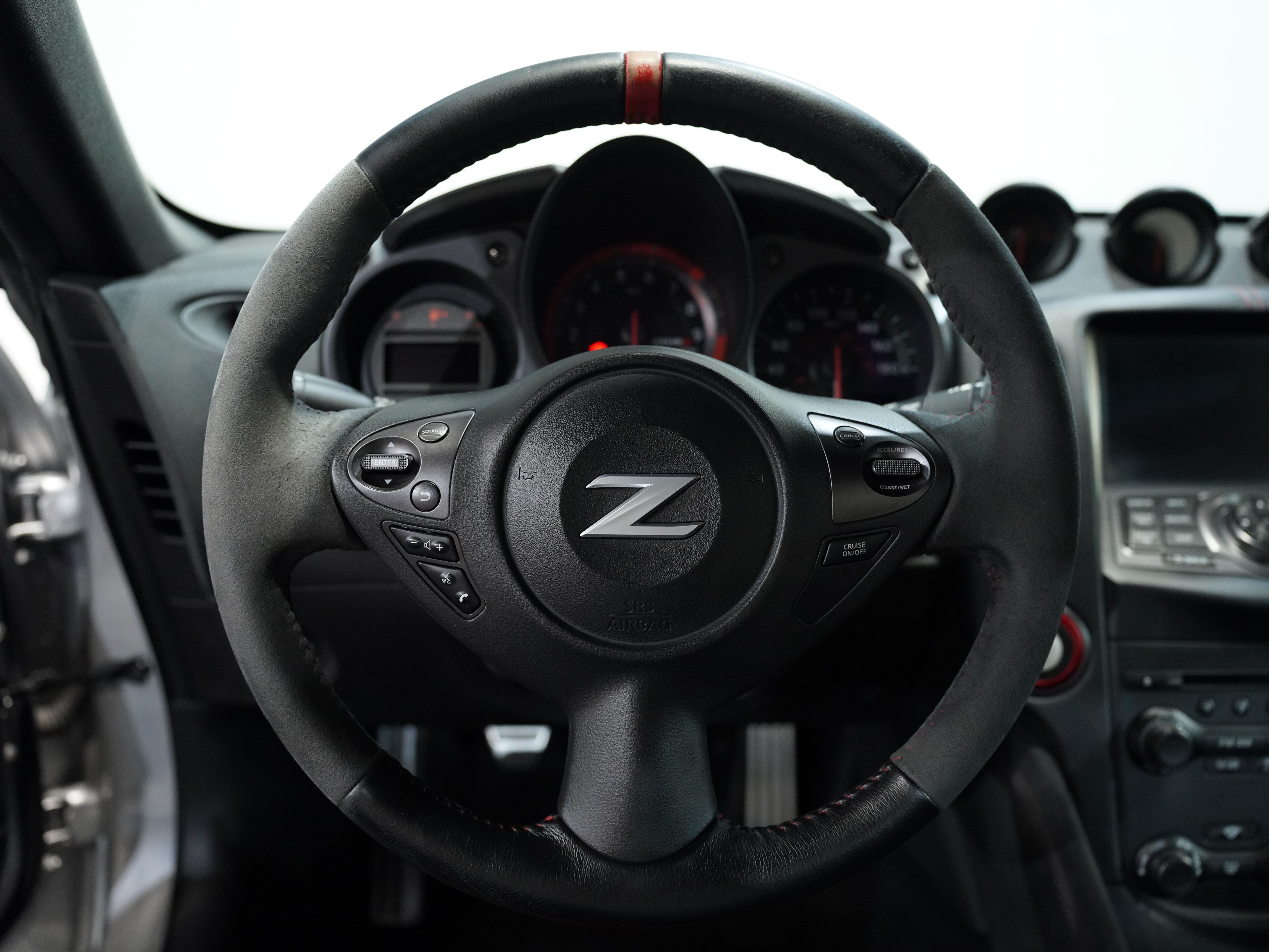SILVER, 2016 NISSAN 370Z Image 33