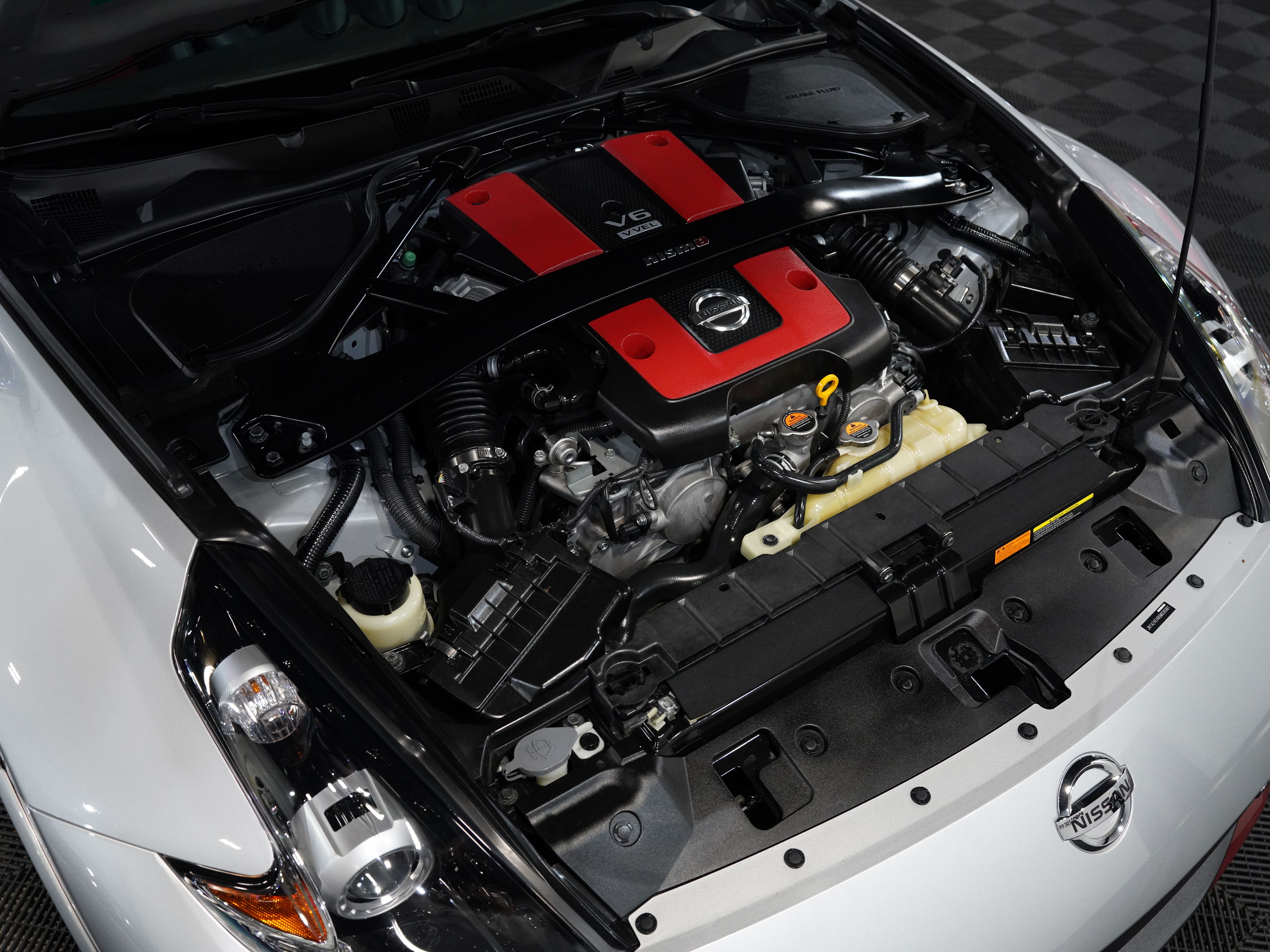 SILVER, 2016 NISSAN 370Z Image 41