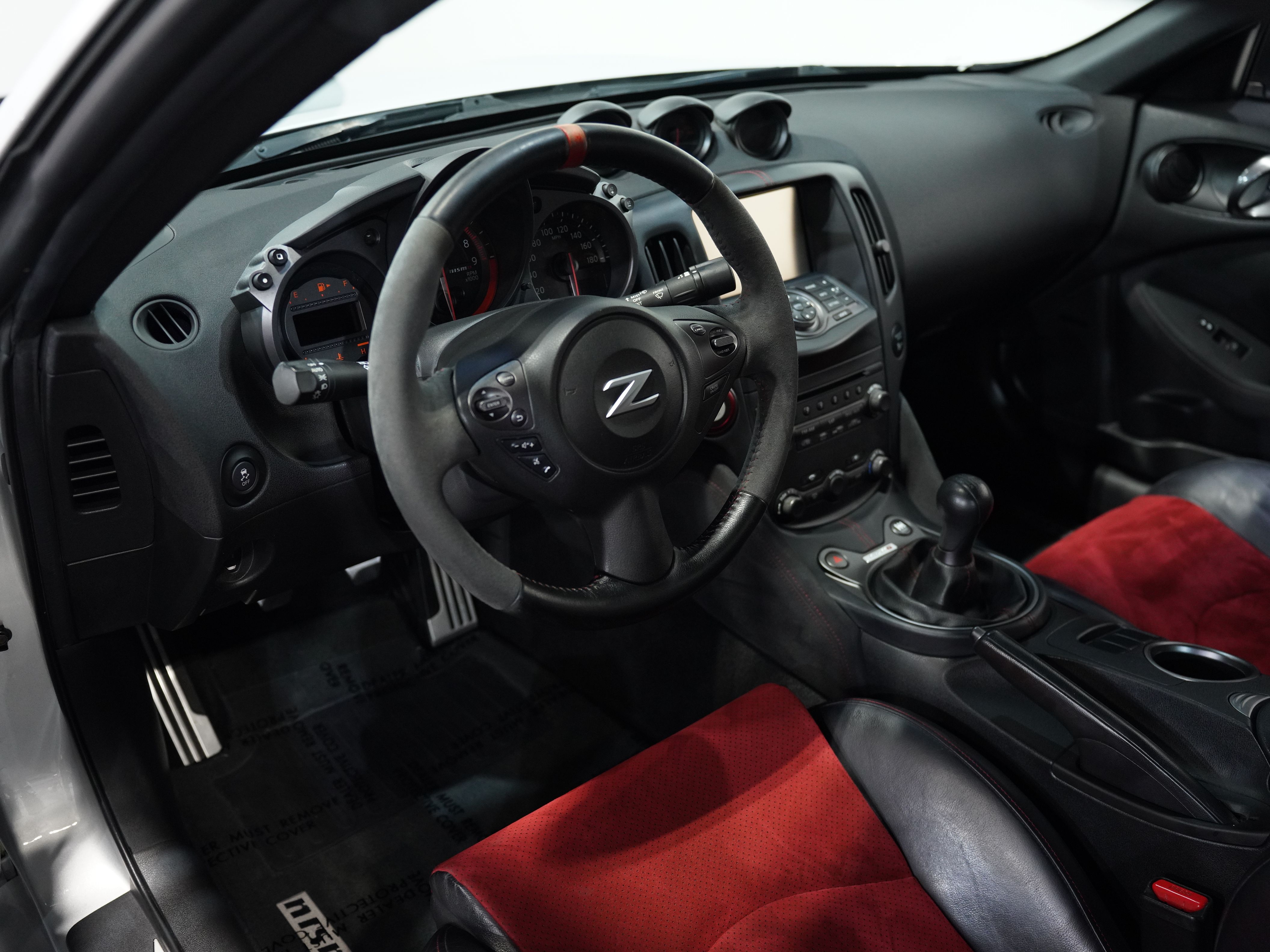 SILVER, 2016 NISSAN 370Z Image 29