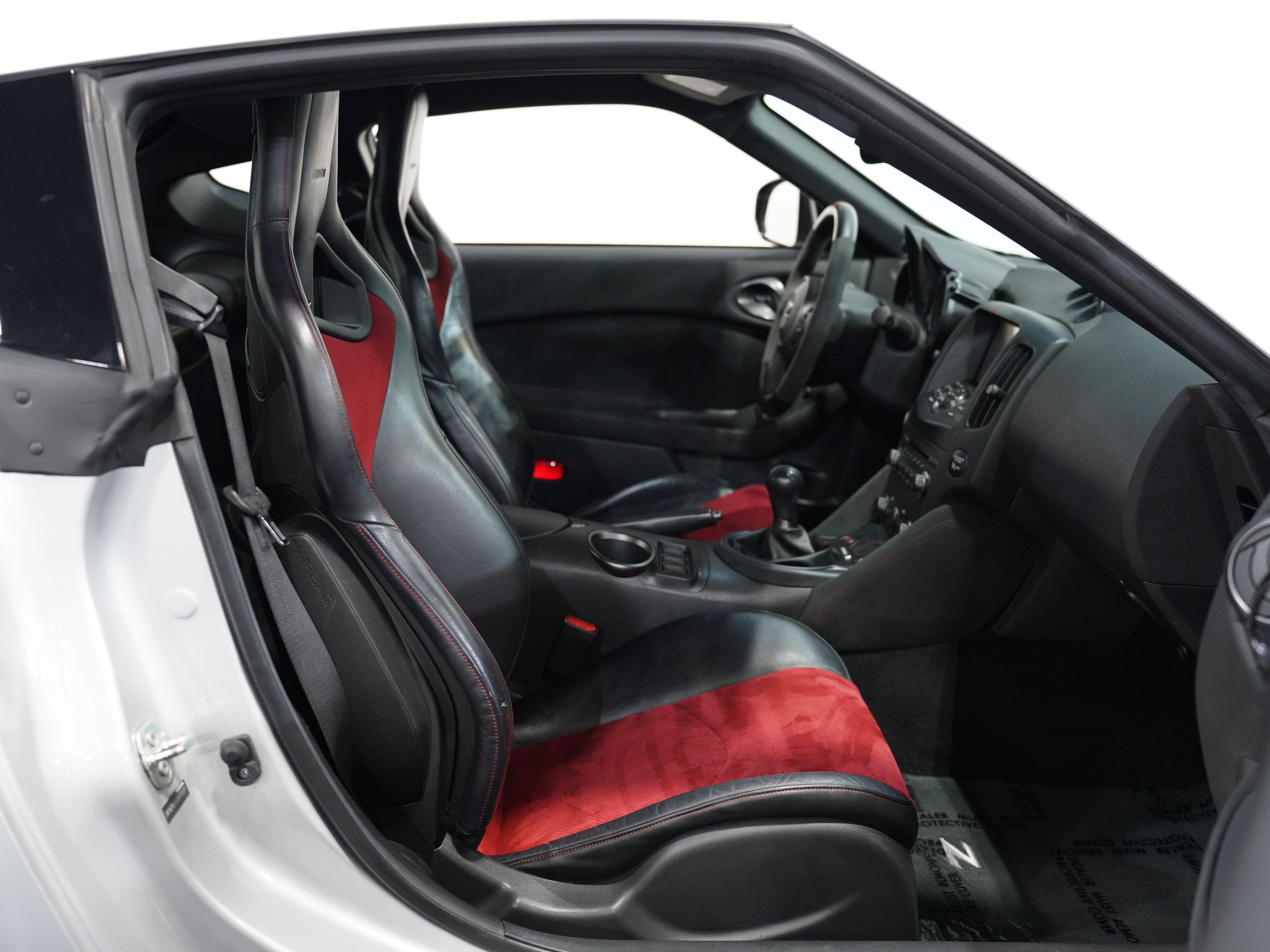 SILVER, 2016 NISSAN 370Z Image 31