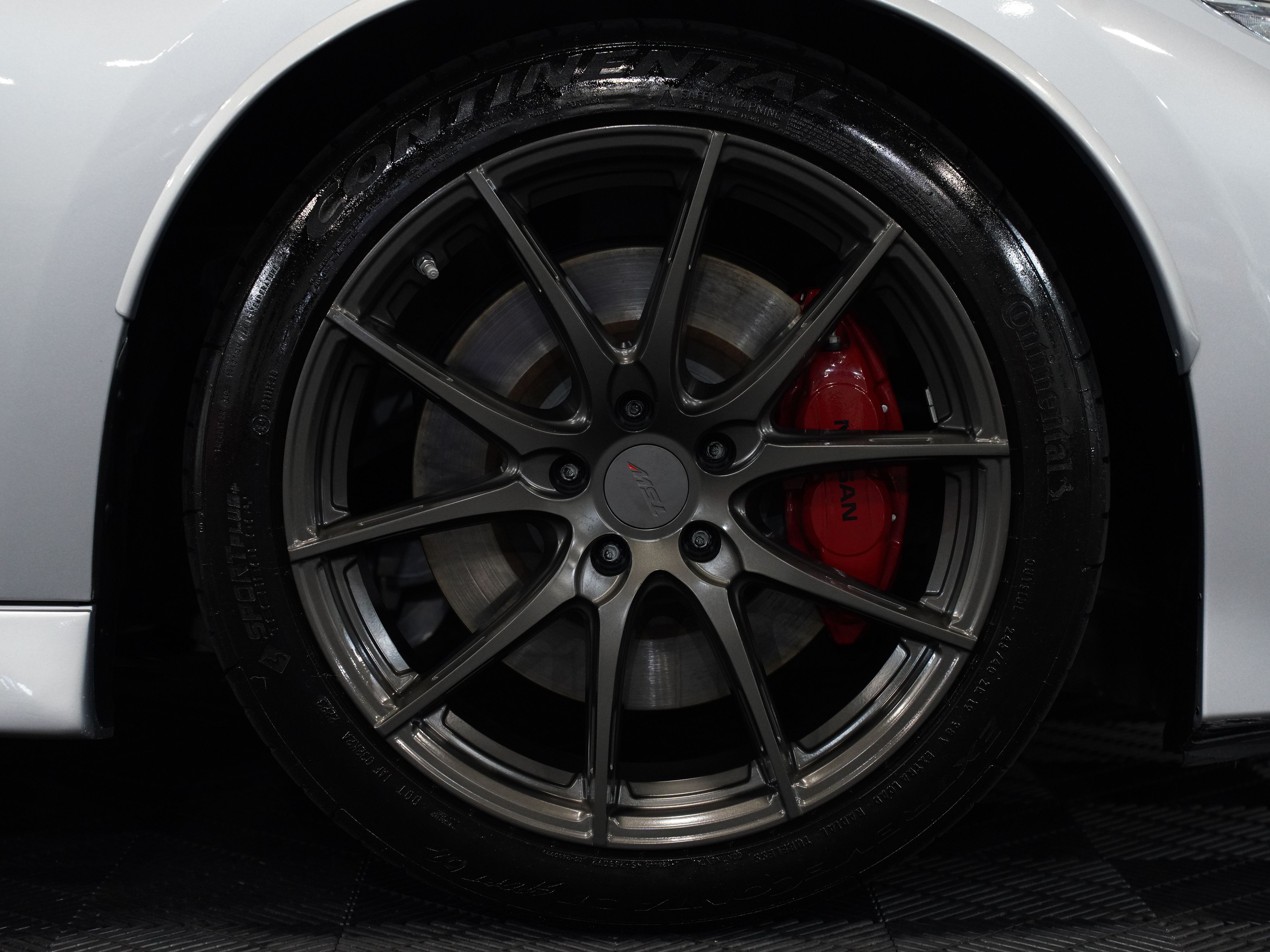 SILVER, 2016 NISSAN 370Z Image 49