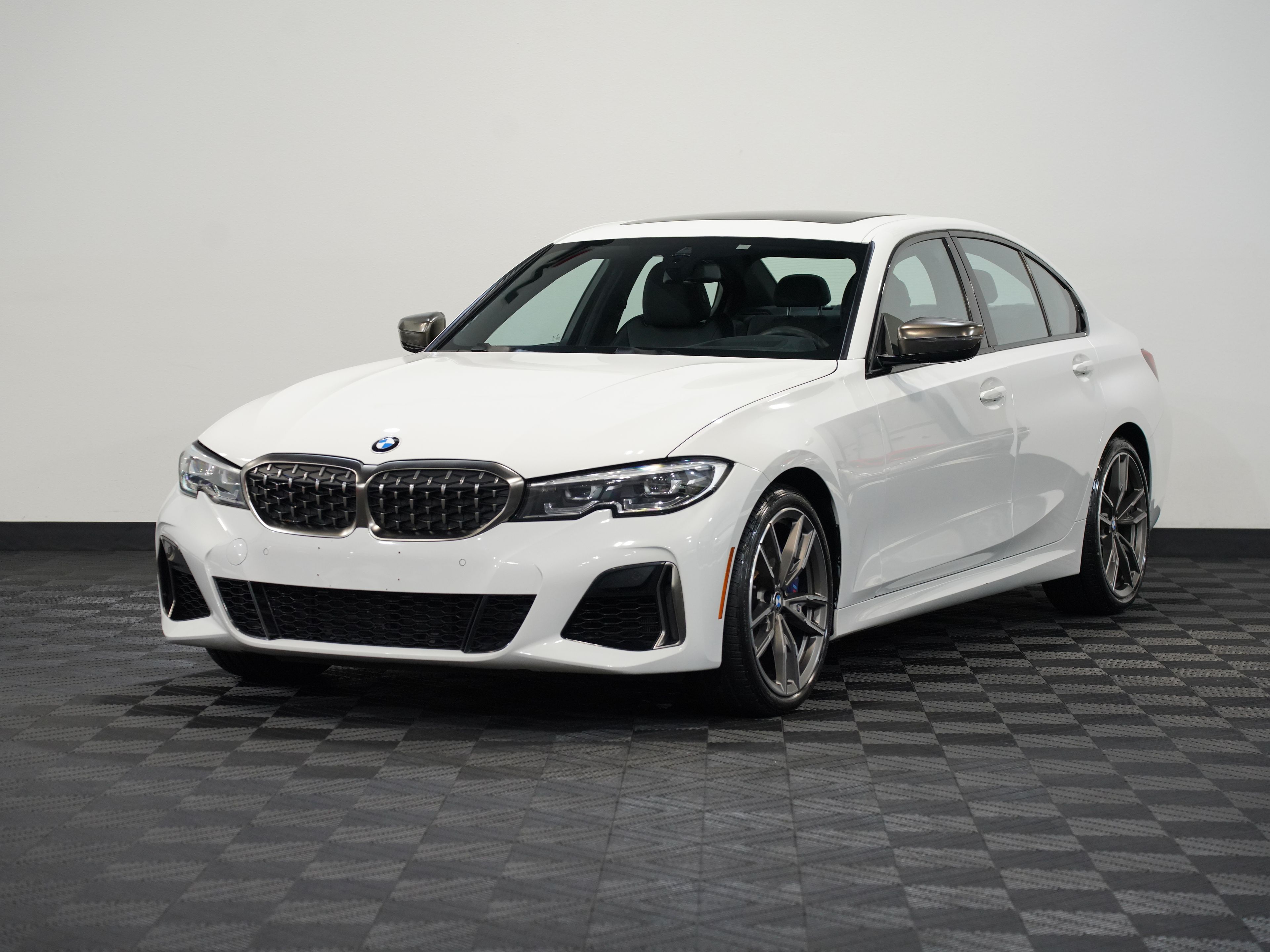 ALPINE WHITE, 2020 BMW 3 SERIES Image 3