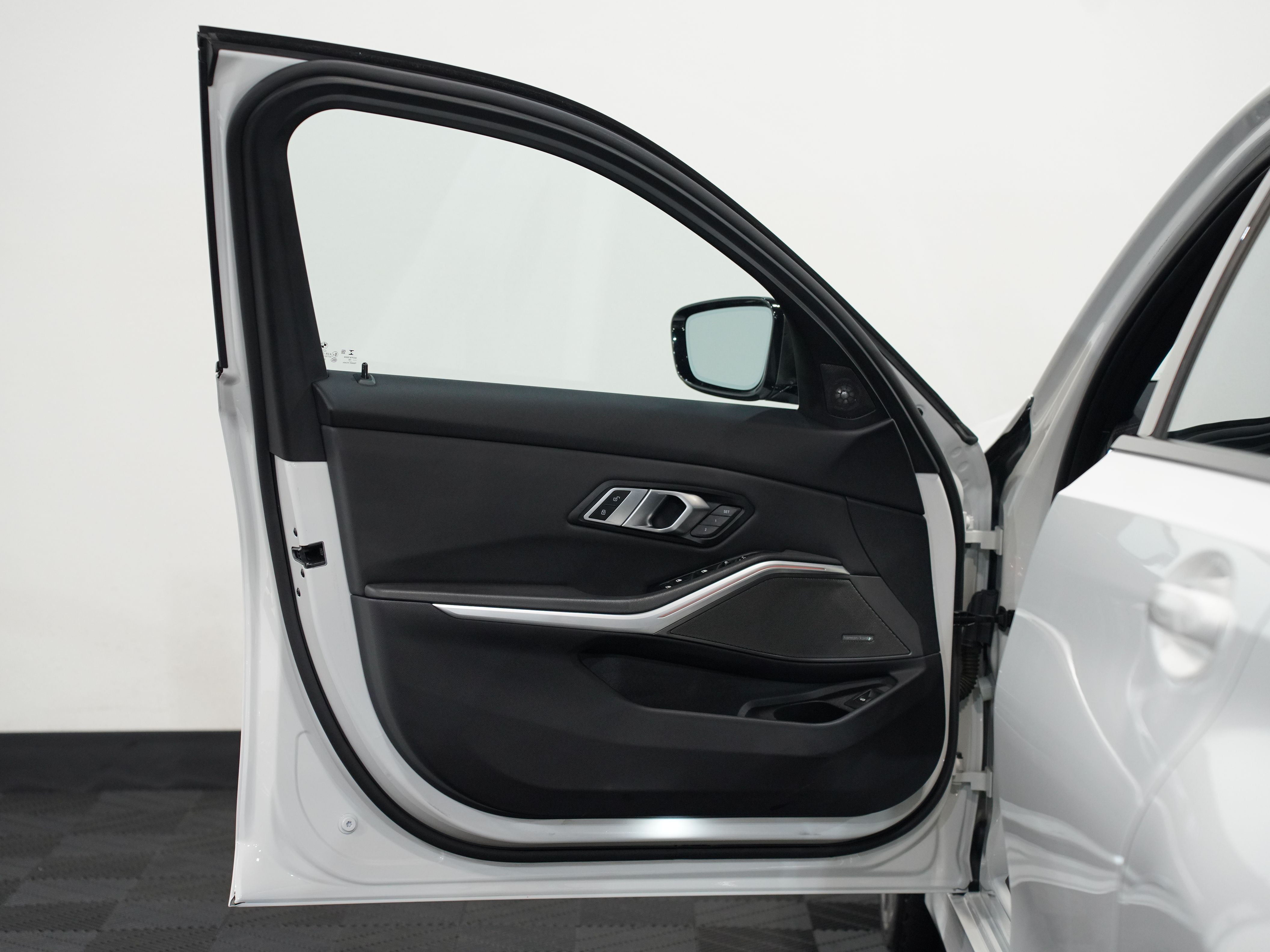ALPINE WHITE, 2020 BMW 3 SERIES Image 20