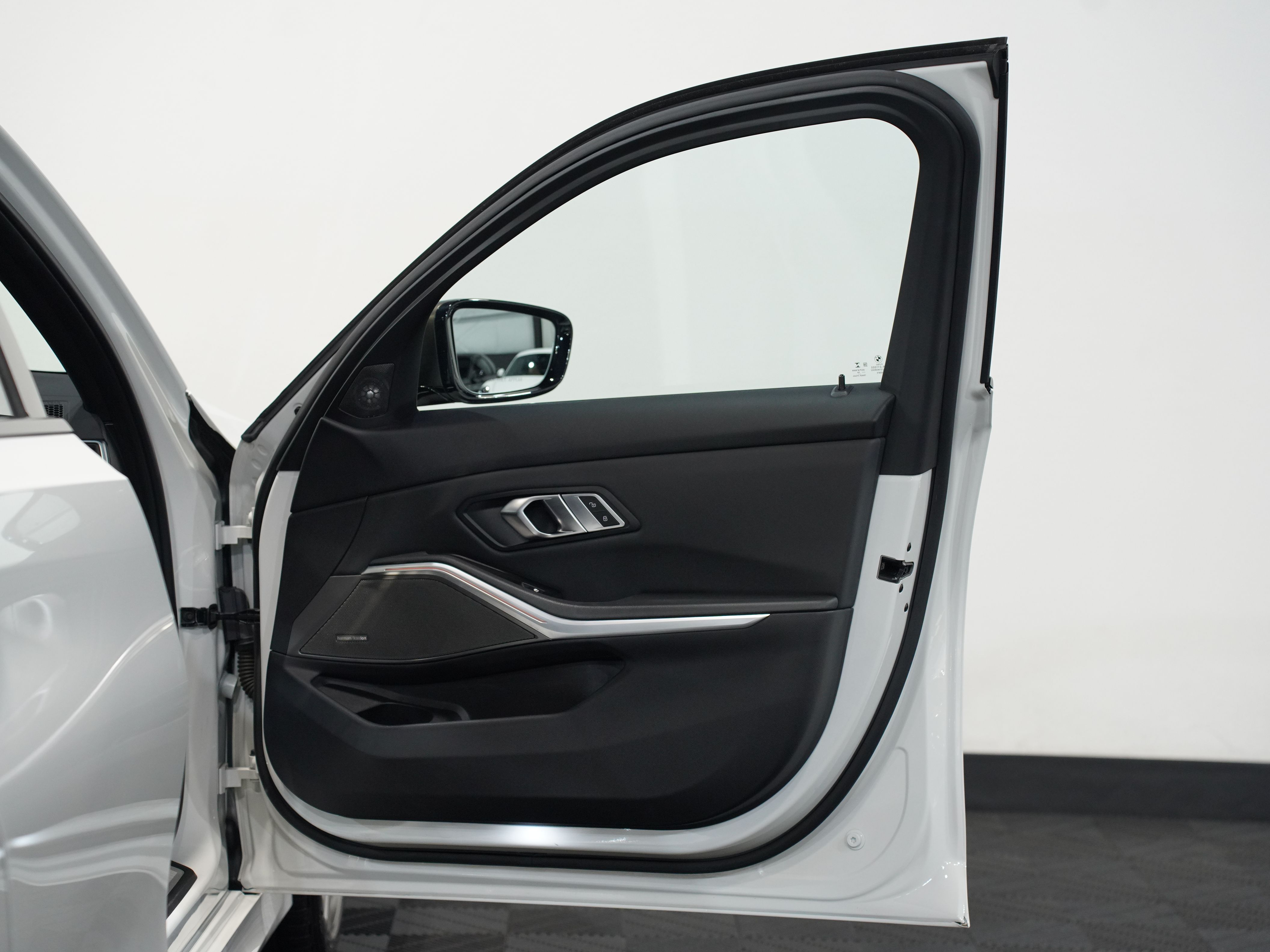 ALPINE WHITE, 2020 BMW 3 SERIES Image 22