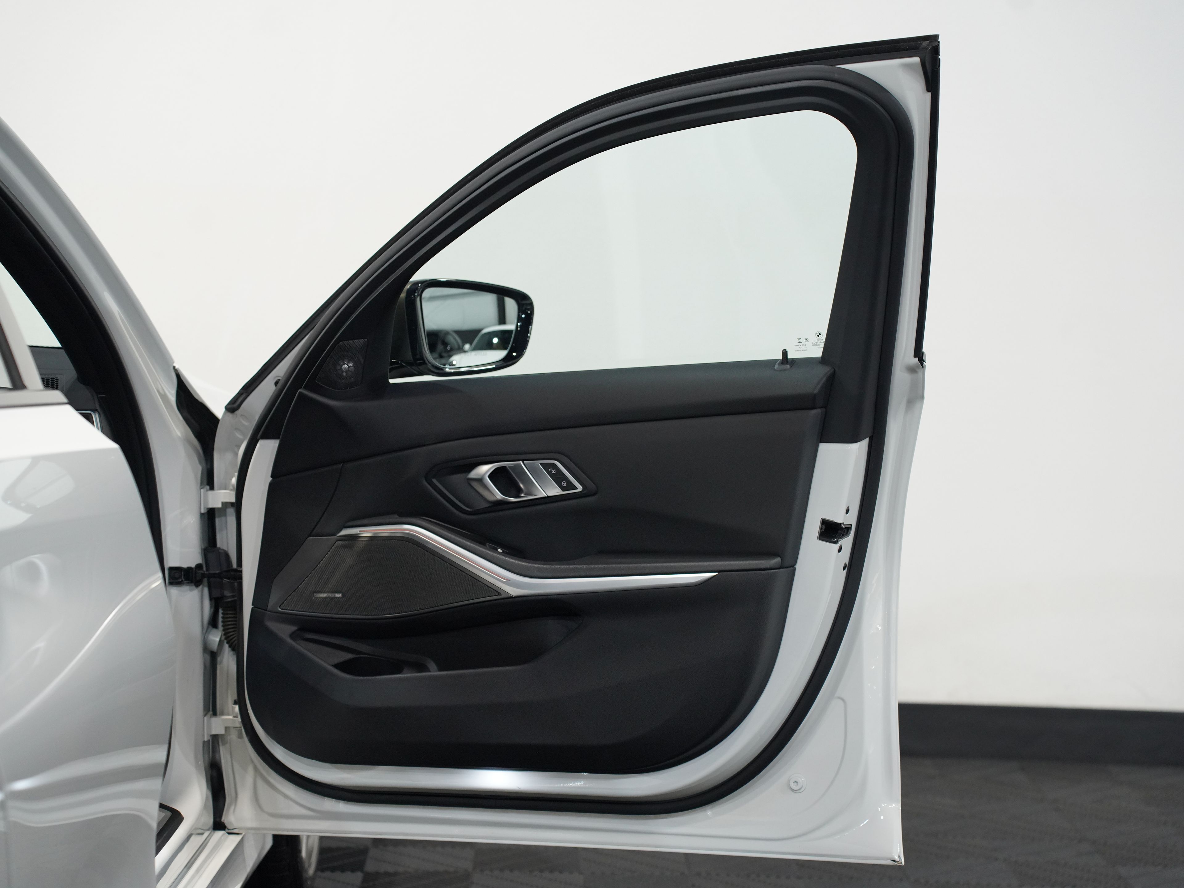 ALPINE WHITE, 2020 BMW 3 SERIES Image 22