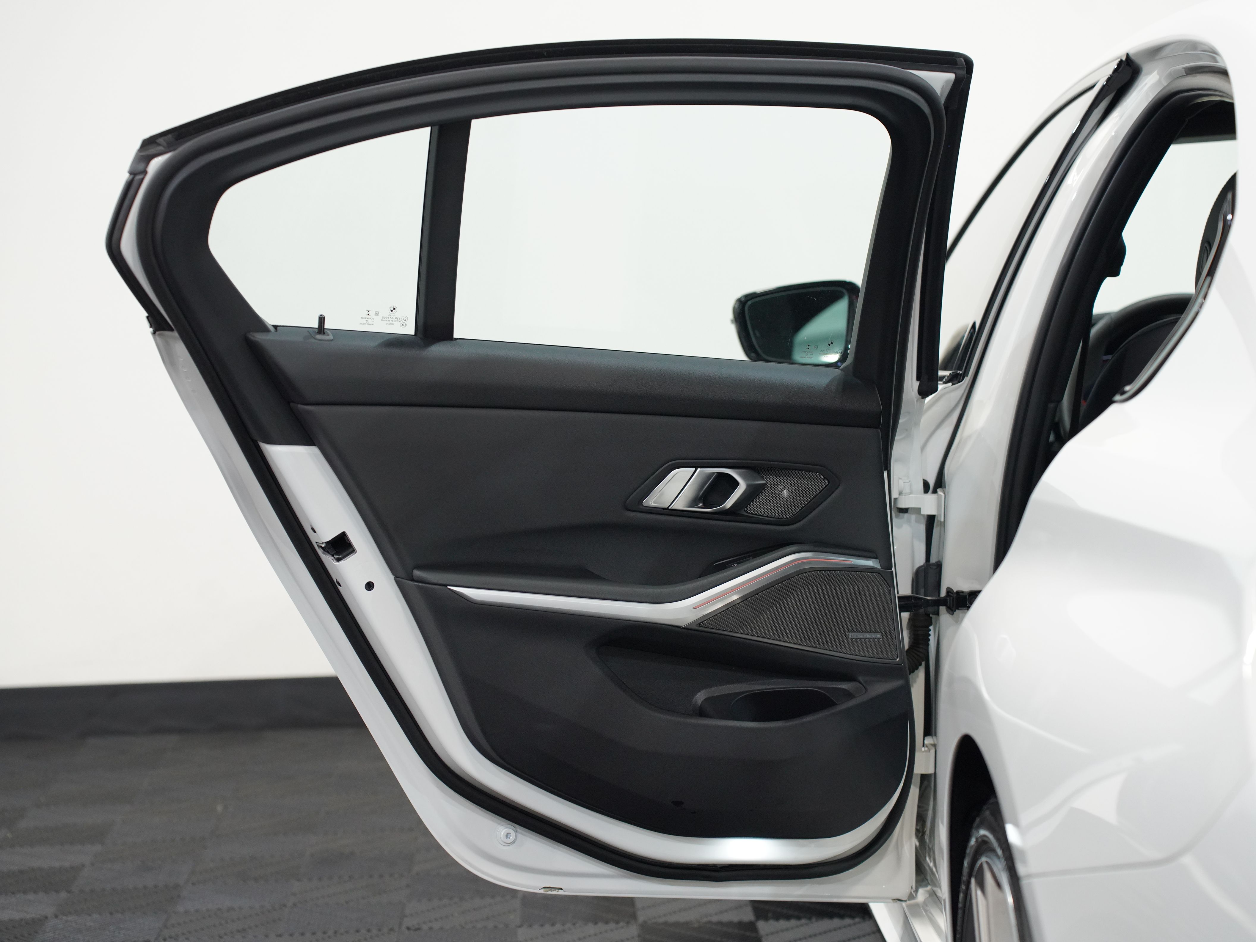 ALPINE WHITE, 2020 BMW 3 SERIES Image 26