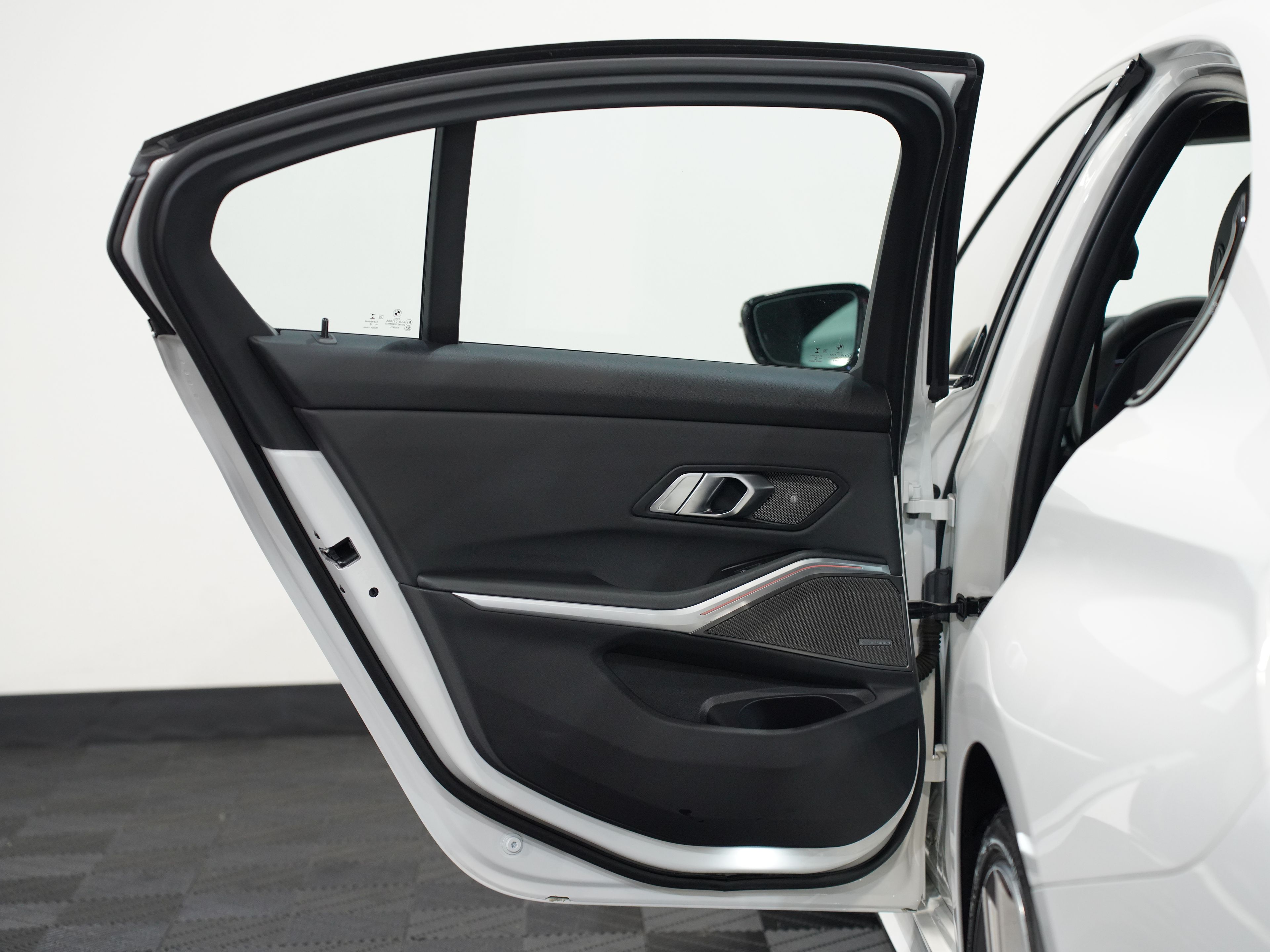 ALPINE WHITE, 2020 BMW 3 SERIES Image 26