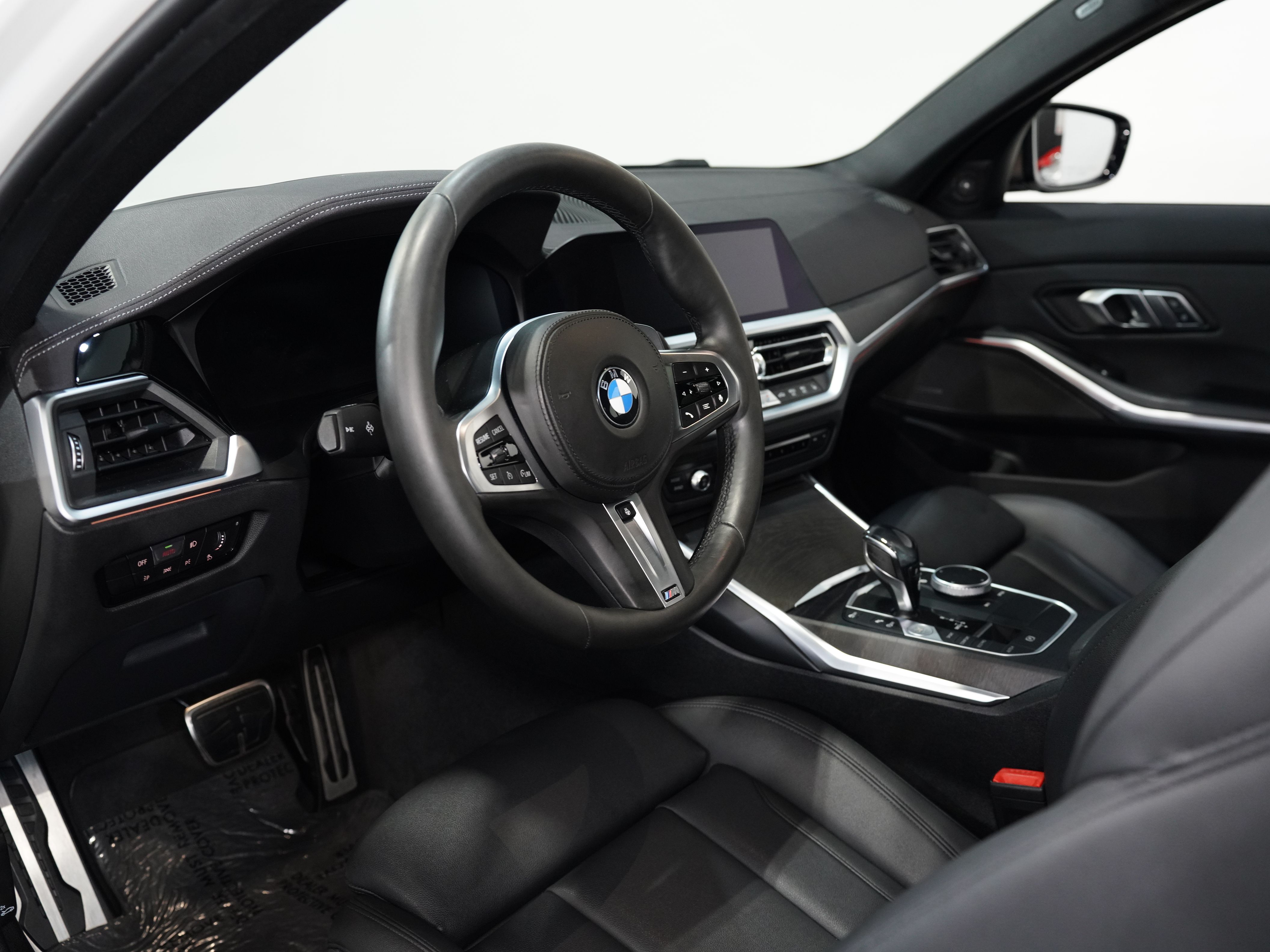 ALPINE WHITE, 2020 BMW 3 SERIES Image 31