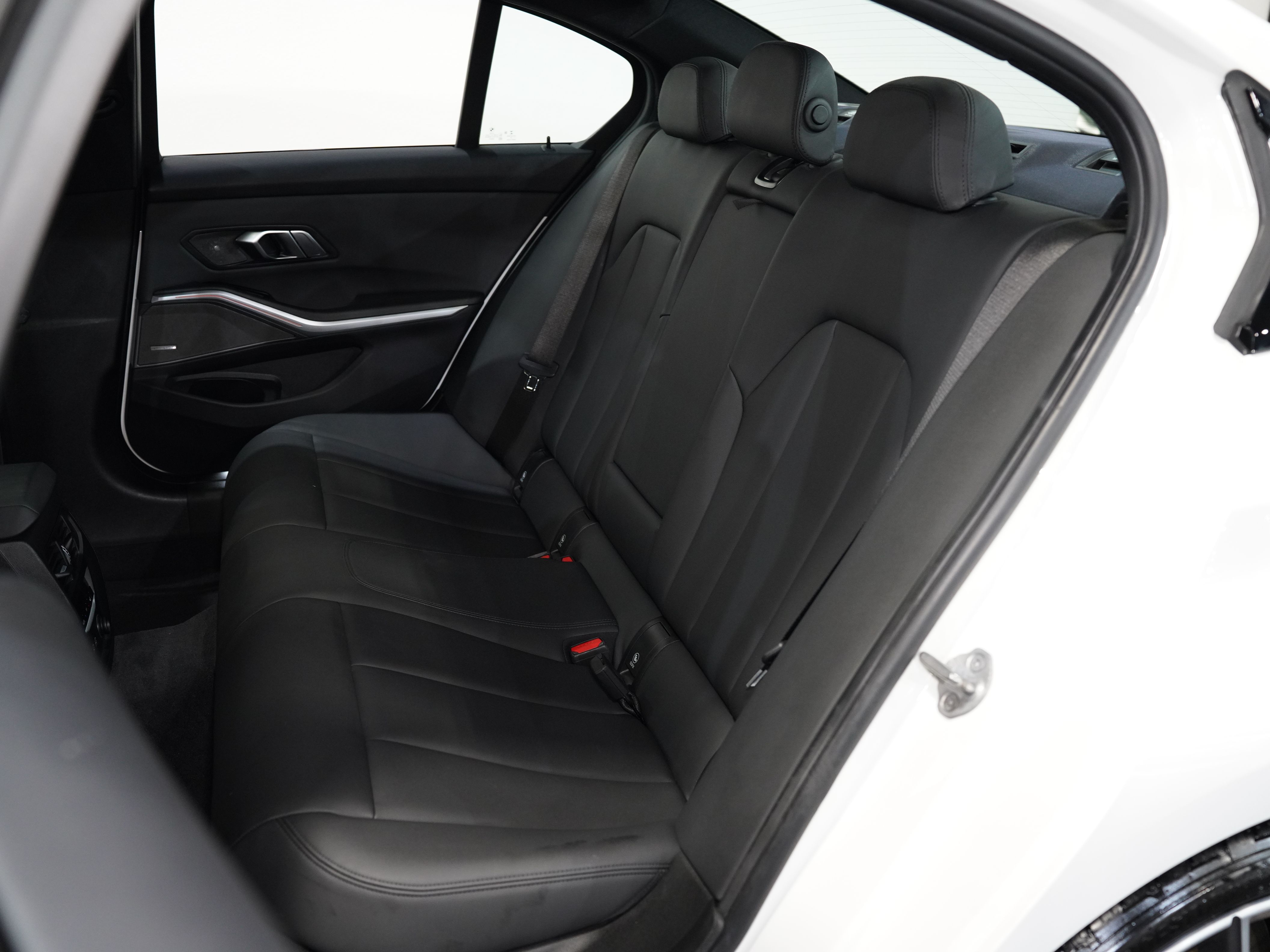 ALPINE WHITE, 2020 BMW 3 SERIES Image 35