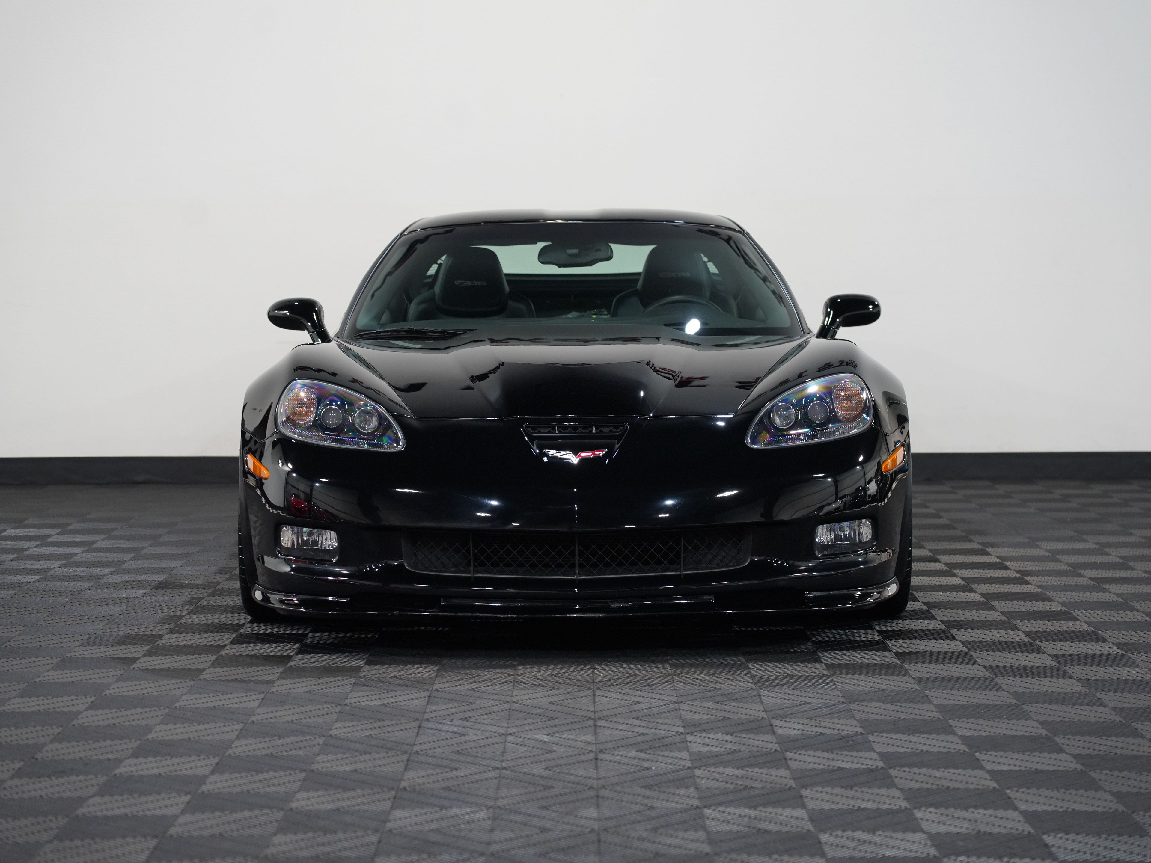 BLACK, 2013 CHEVROLET CORVETTE Image 4