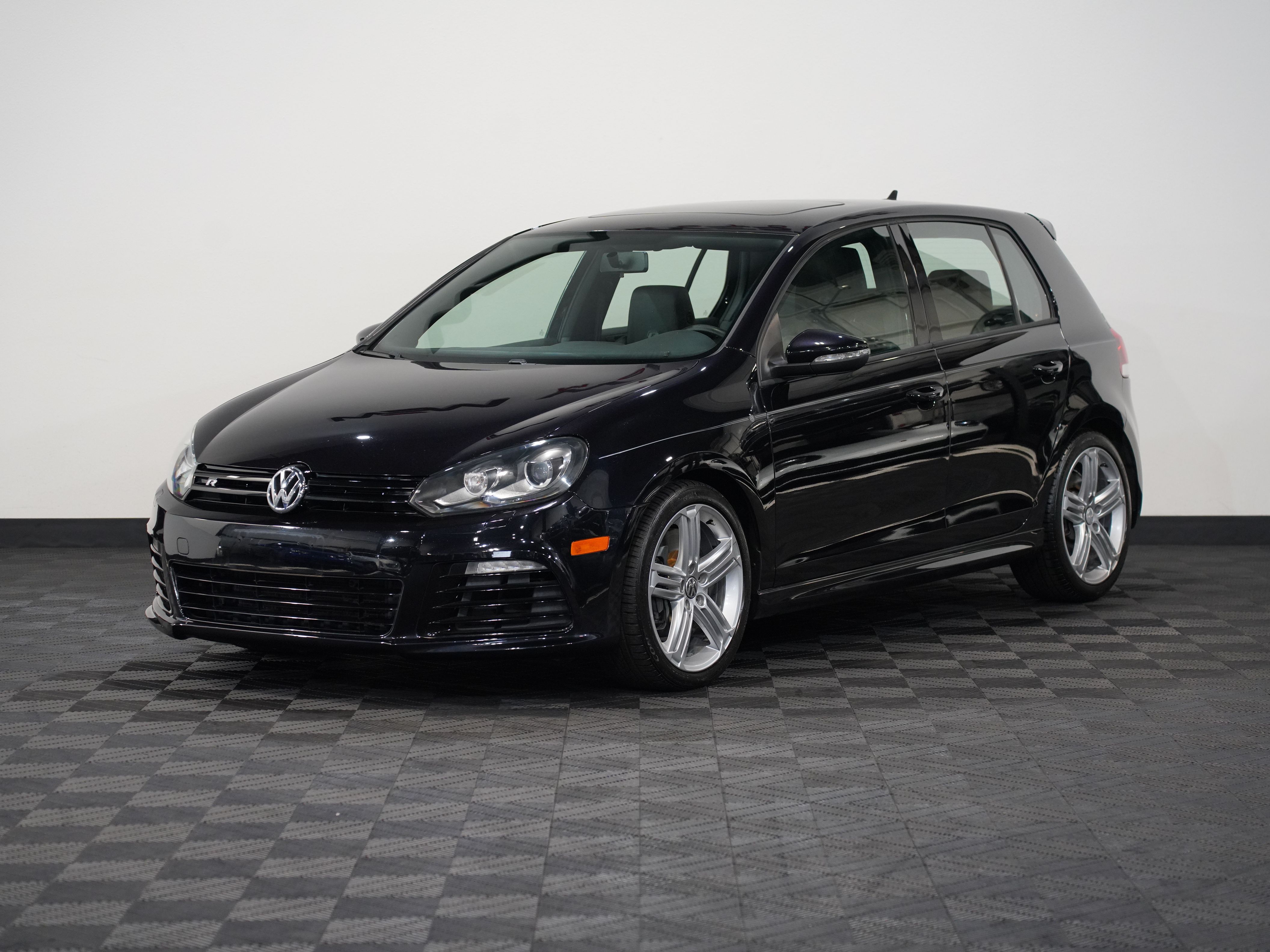 BLACK, 2013 VOLKSWAGEN GOLF Image 3