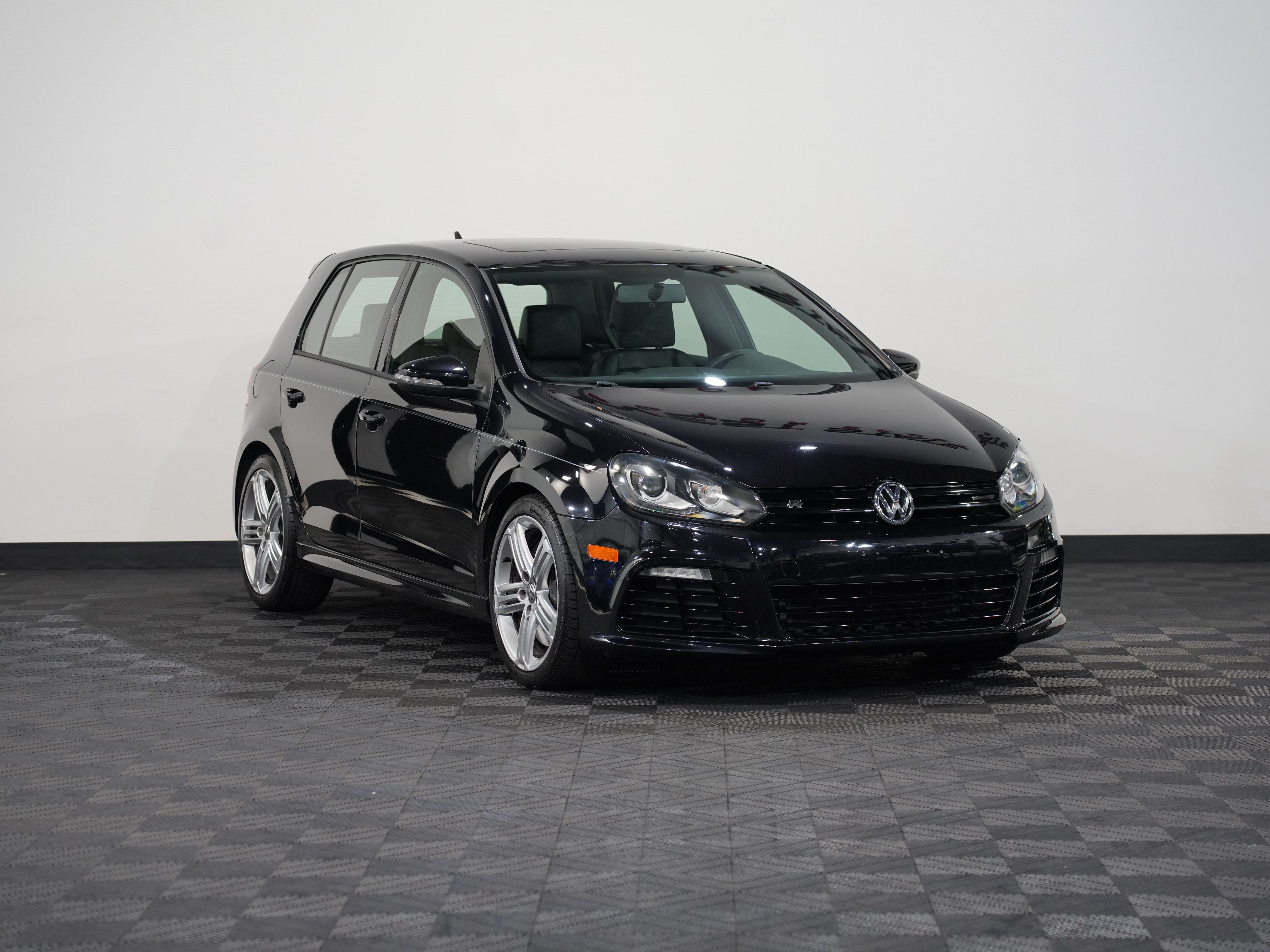 BLACK, 2013 VOLKSWAGEN GOLF Image 5