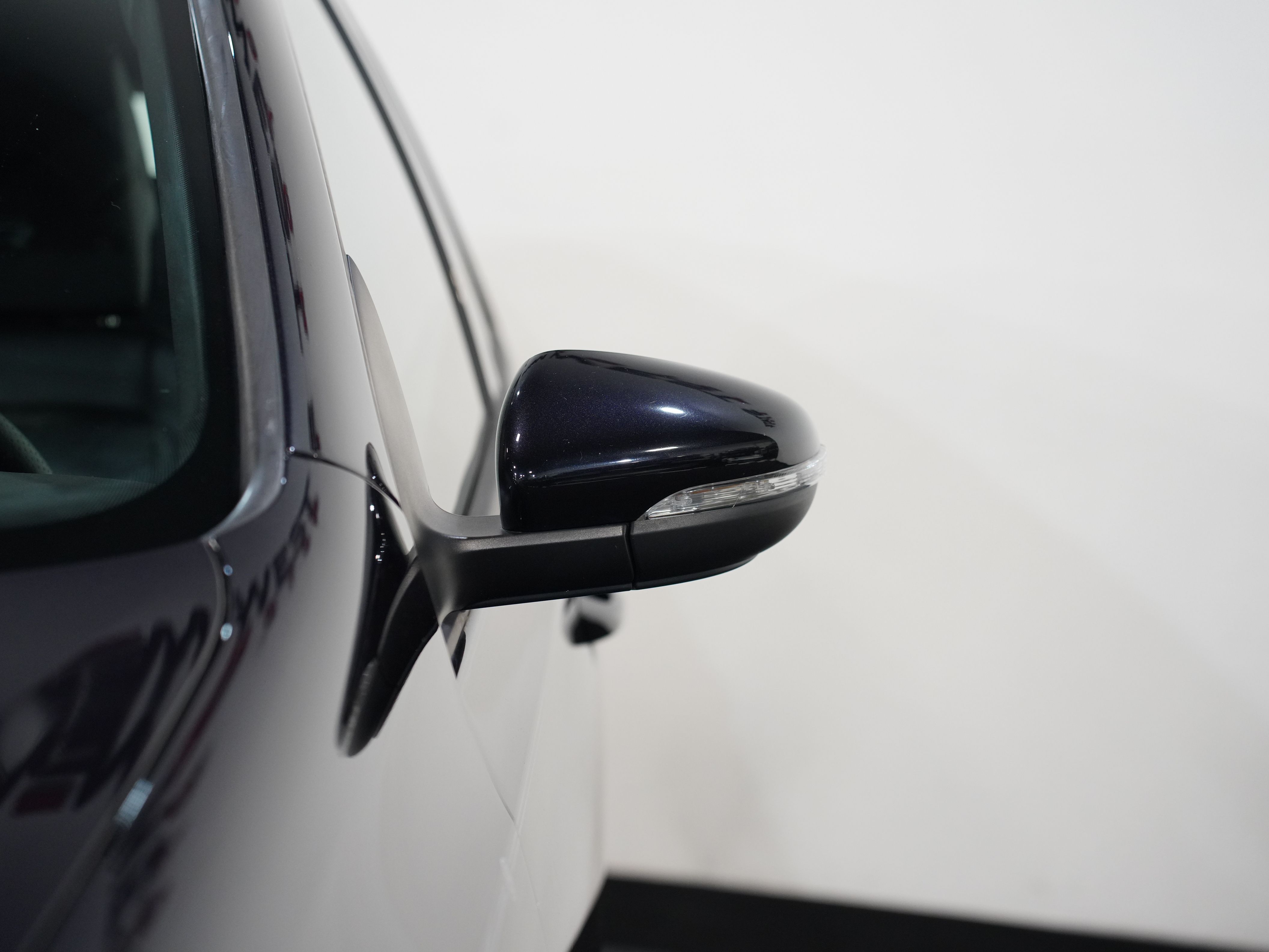 BLACK, 2013 VOLKSWAGEN GOLF Image 11