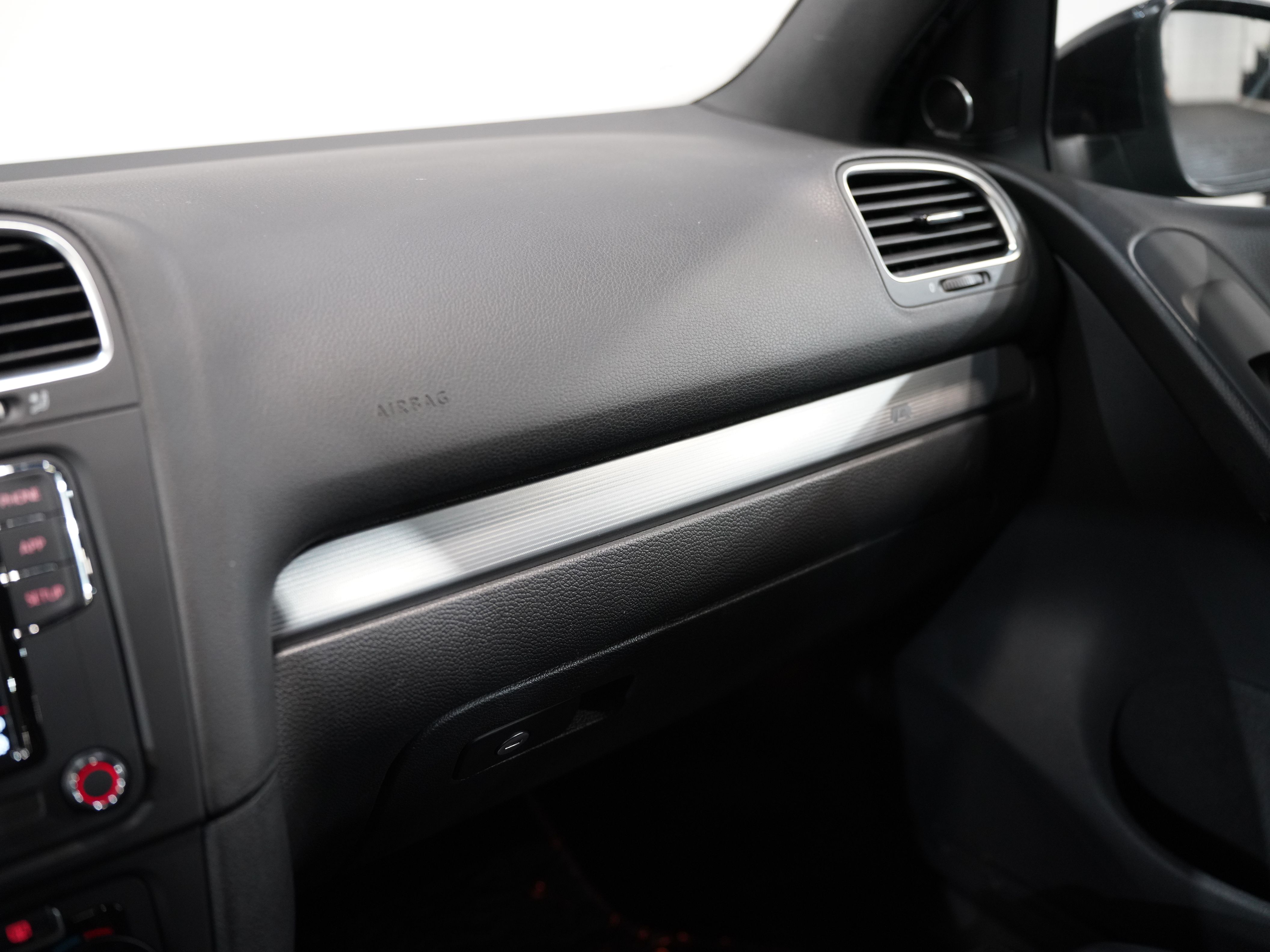 BLACK, 2013 VOLKSWAGEN GOLF Image 49