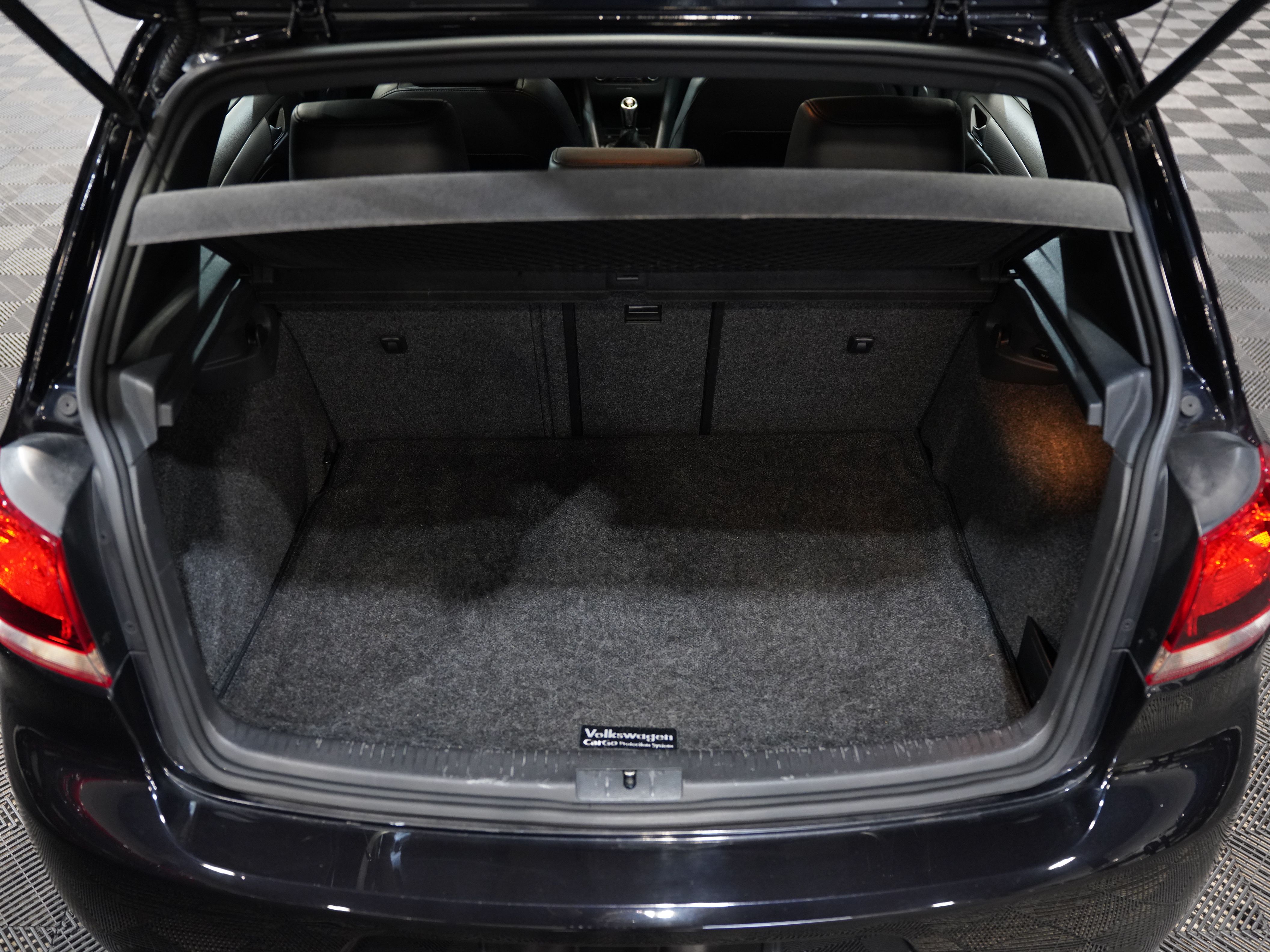 BLACK, 2013 VOLKSWAGEN GOLF Image 56