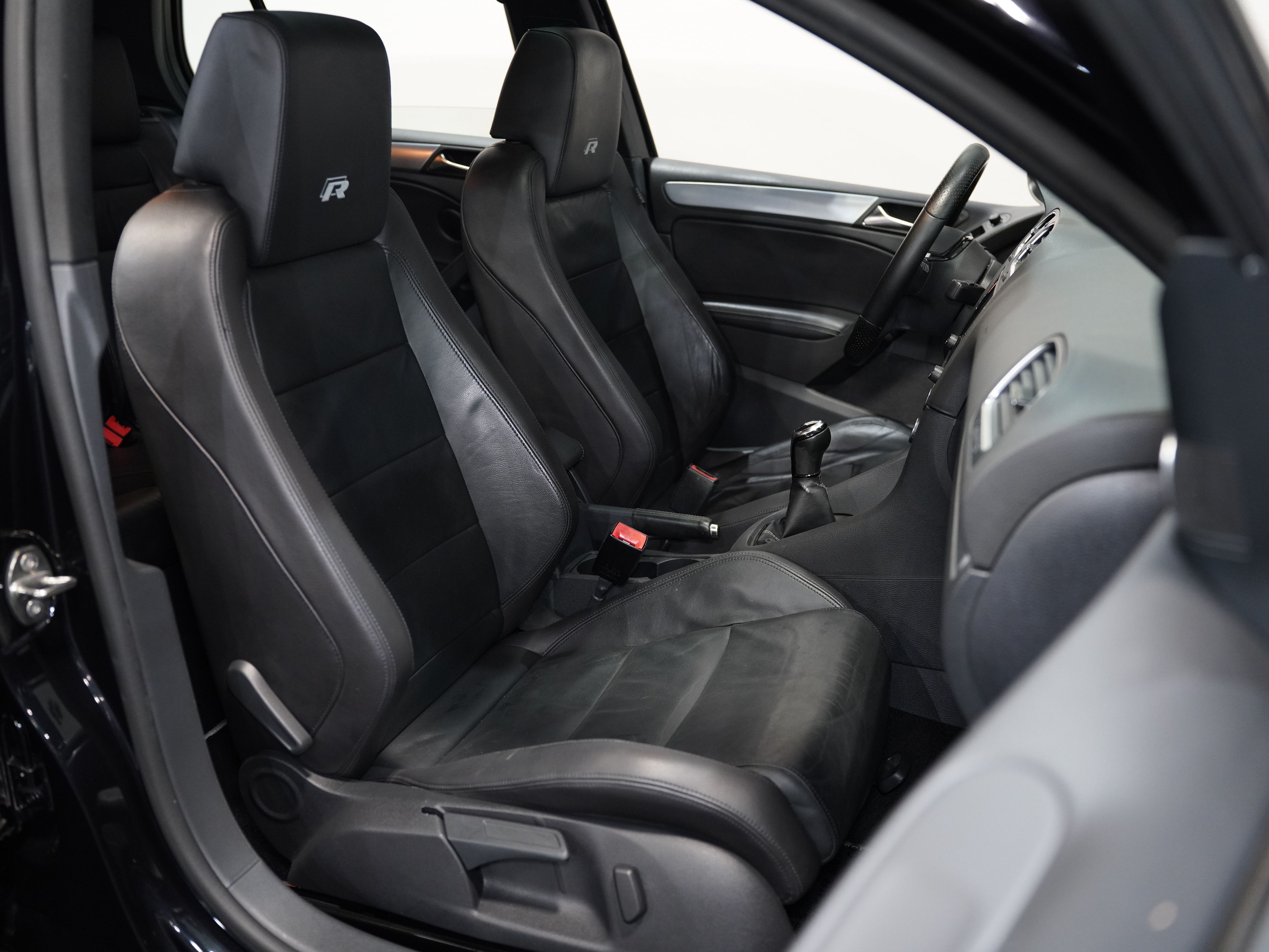 BLACK, 2013 VOLKSWAGEN GOLF Image 35