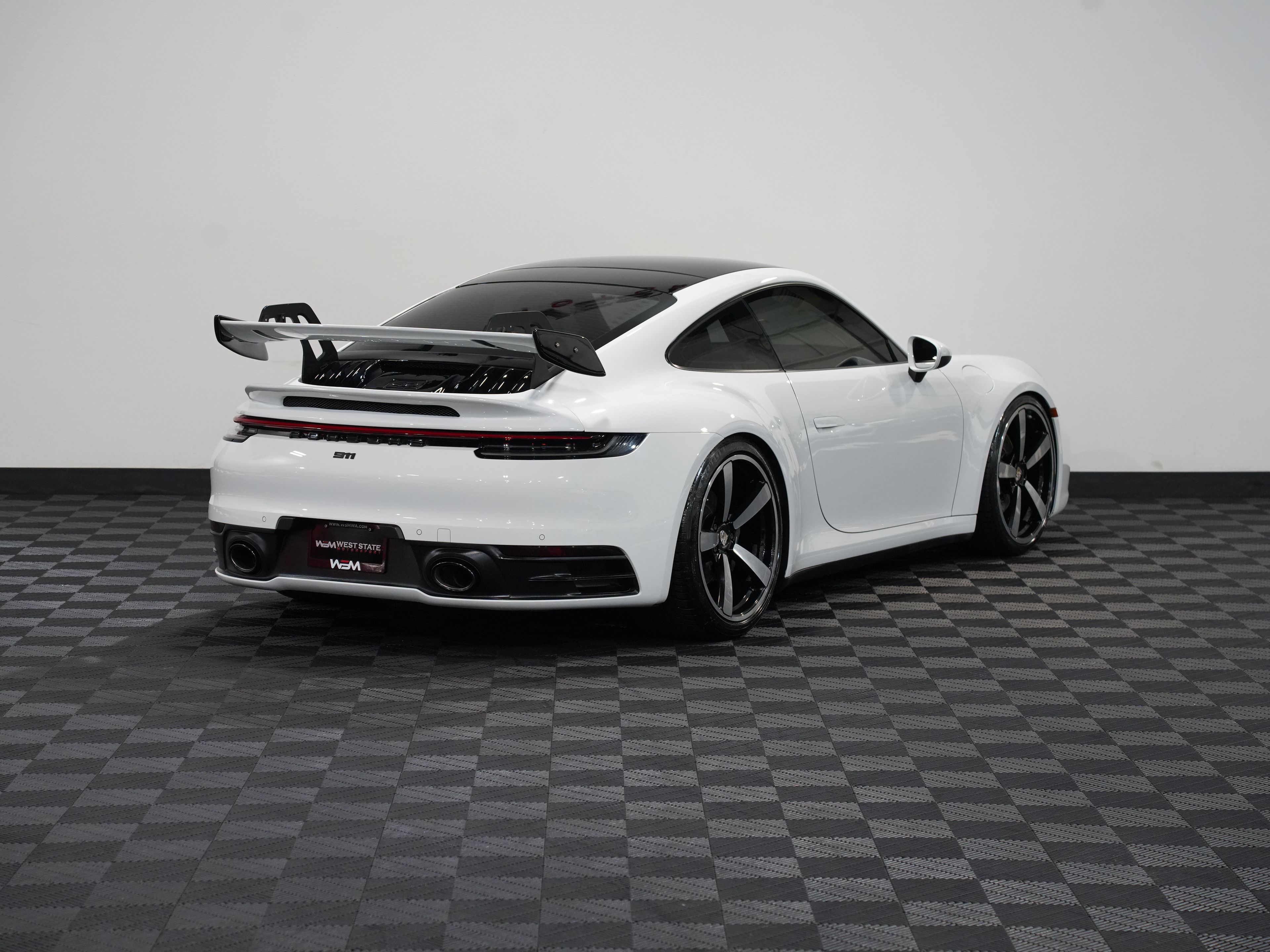2020 PORSCHE 911 Image 6