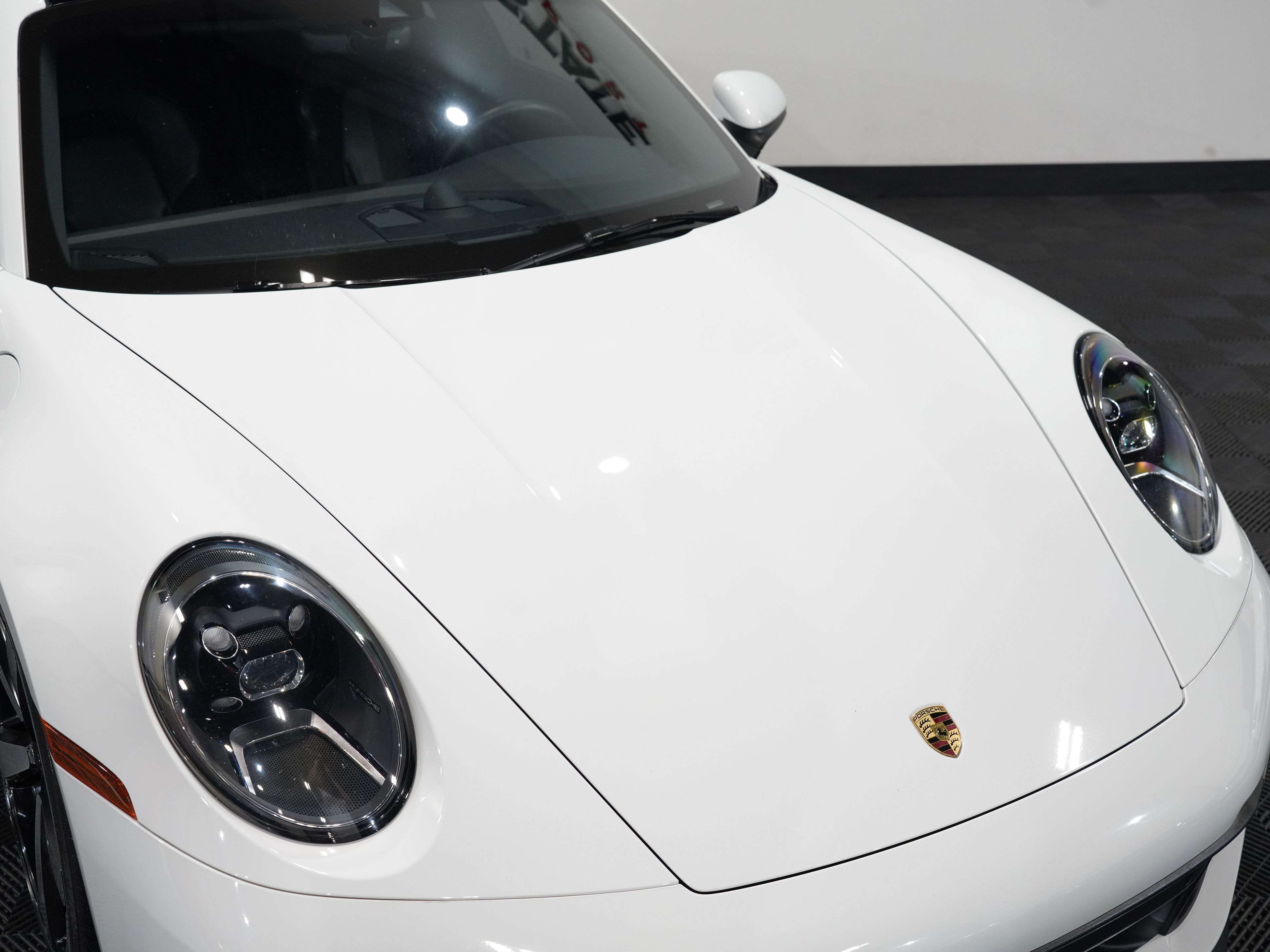 2020 PORSCHE 911 Image 12