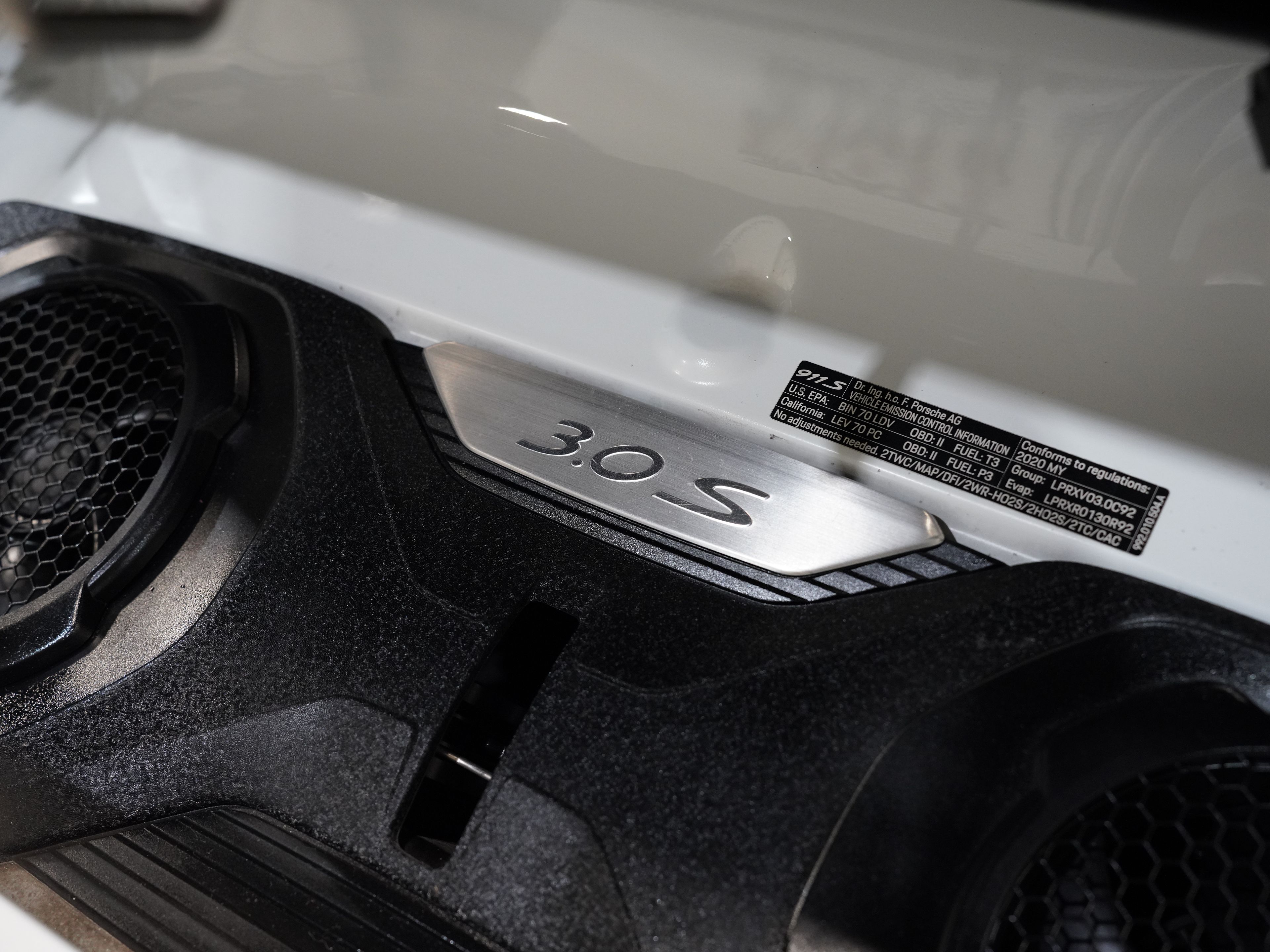 2020 PORSCHE 911 Image 48