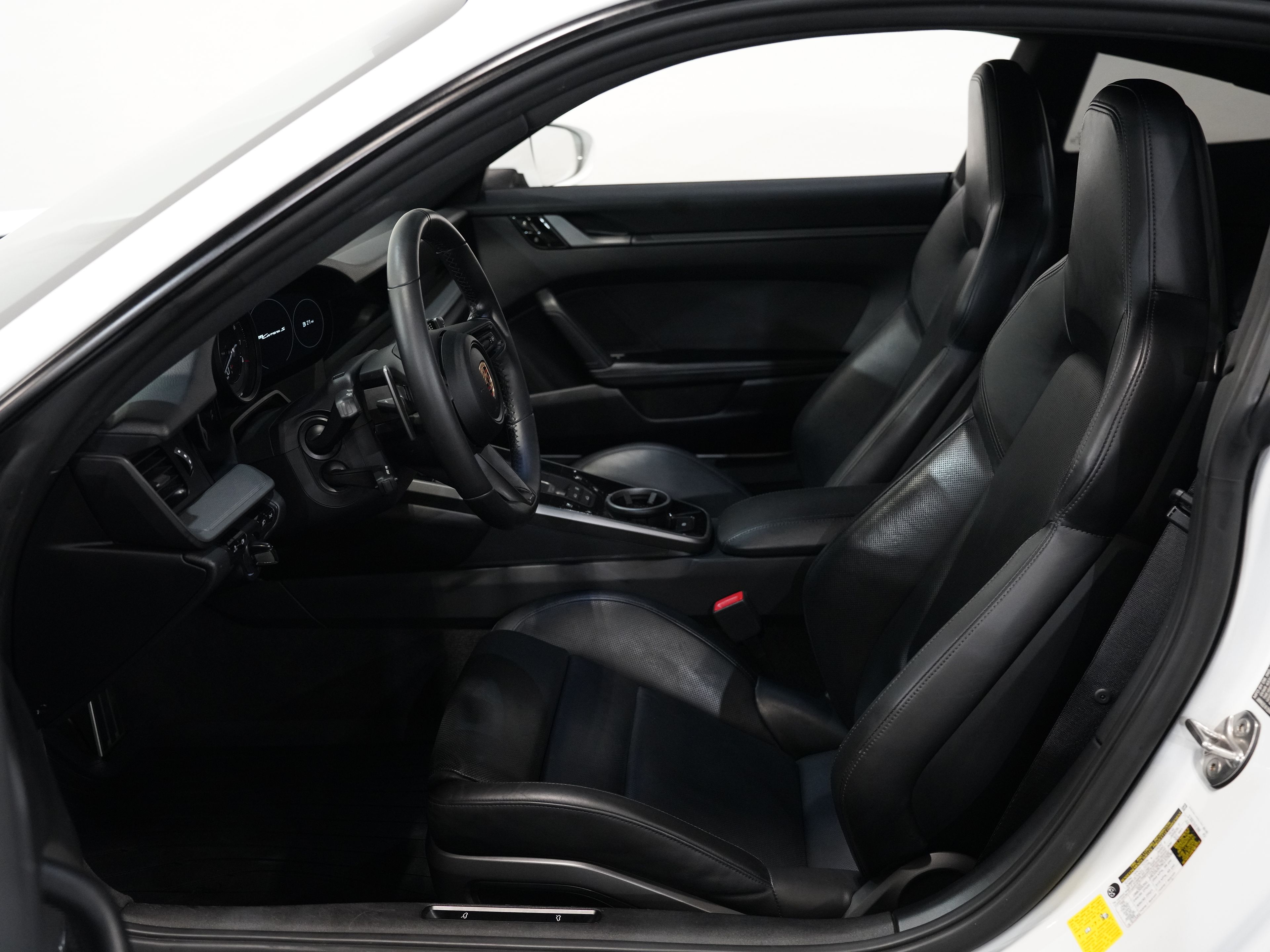 2020 PORSCHE 911 Image 28