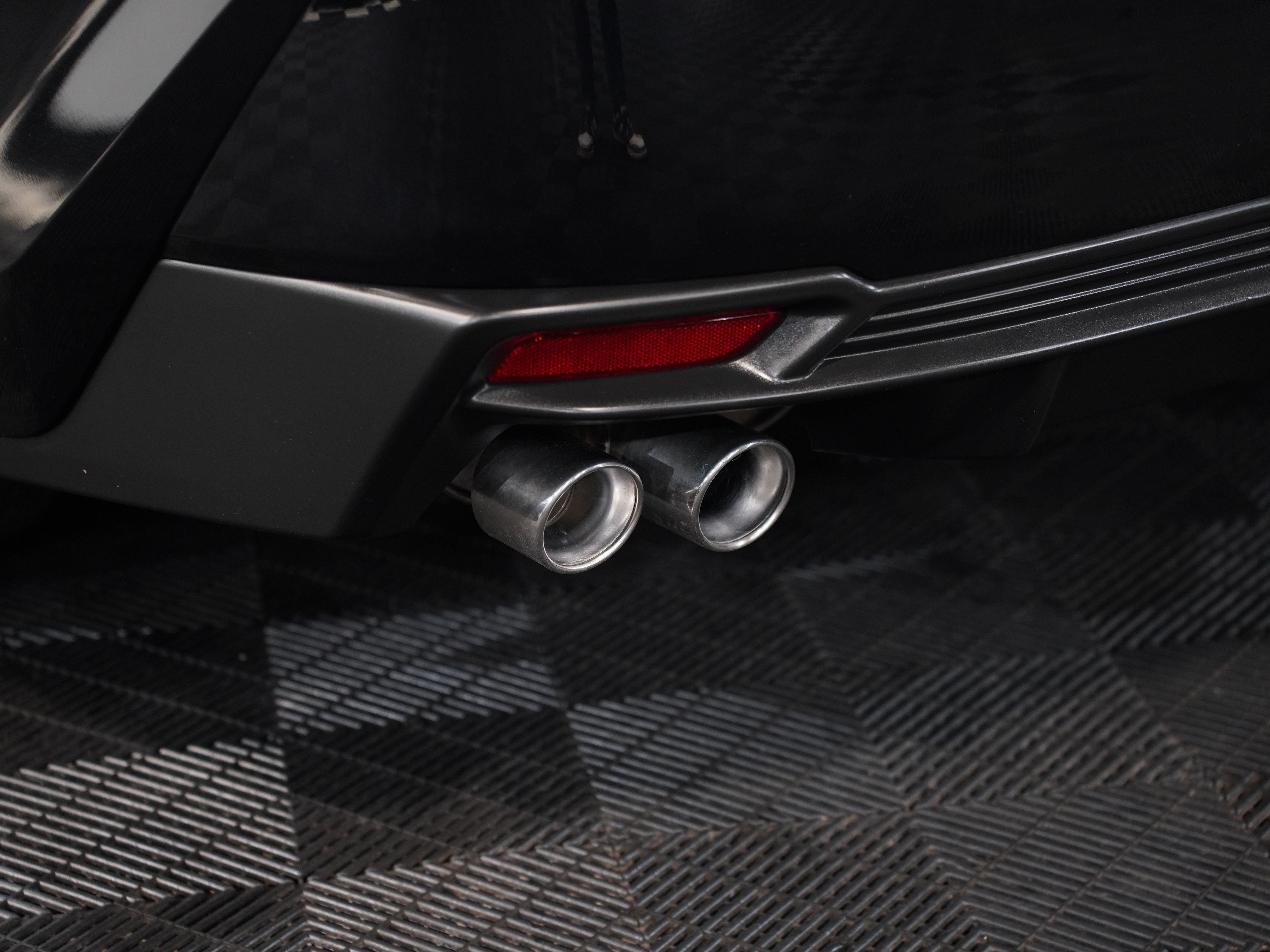 BLACK, 2025 TOYOTA CAMRY Image 16